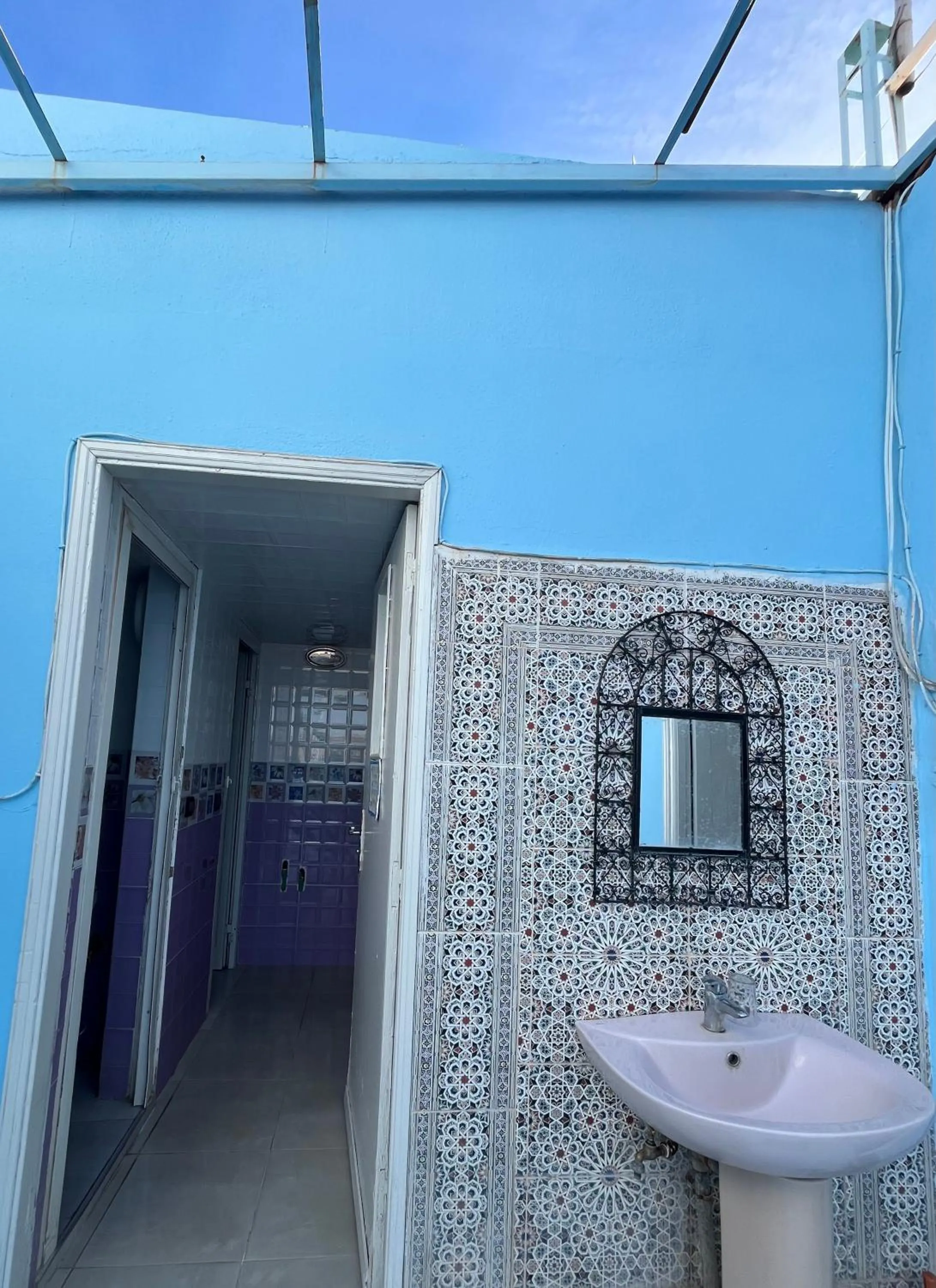 Shower in Hôtel Restaurant Ali