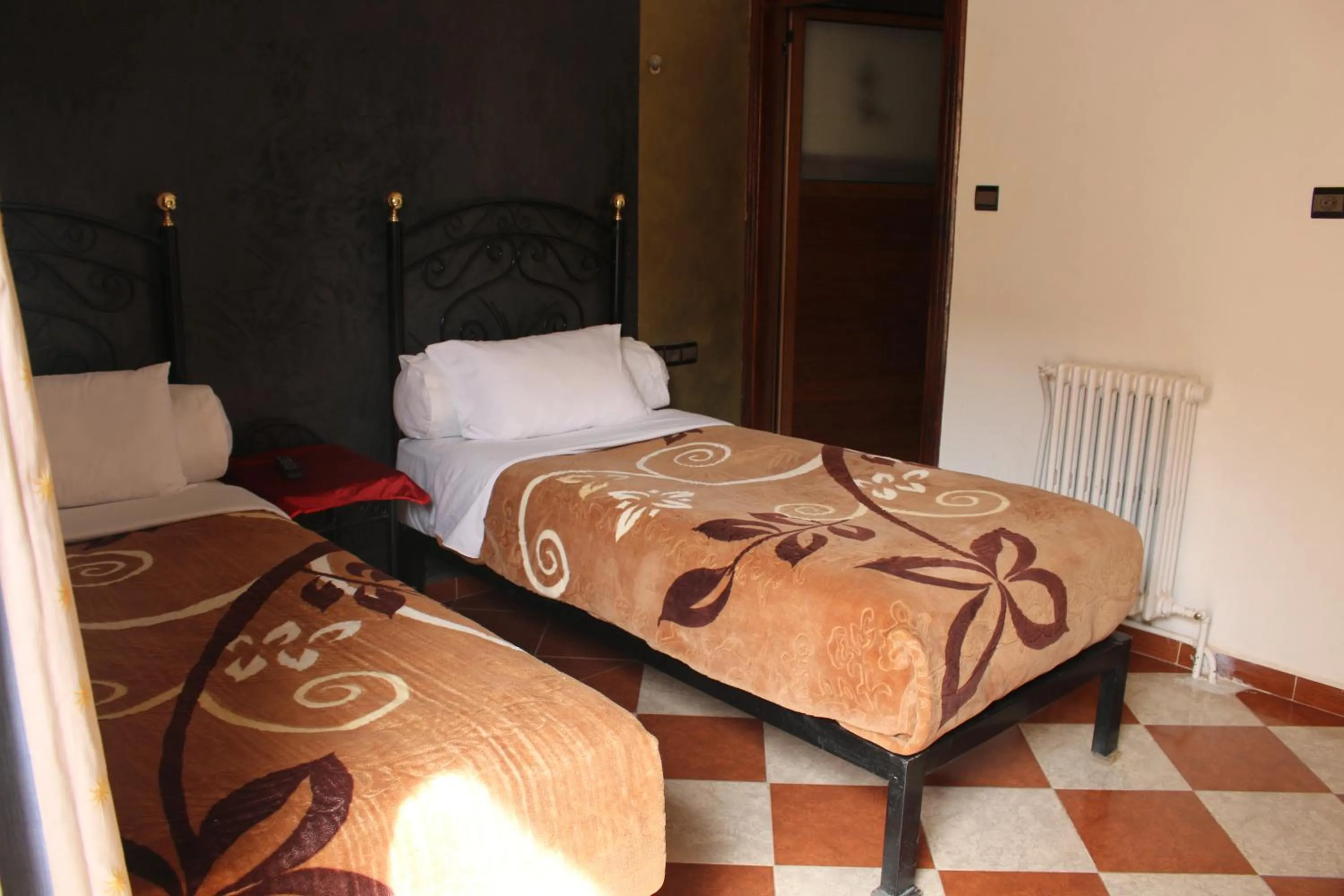 Bed in Hôtel Restaurant Ali