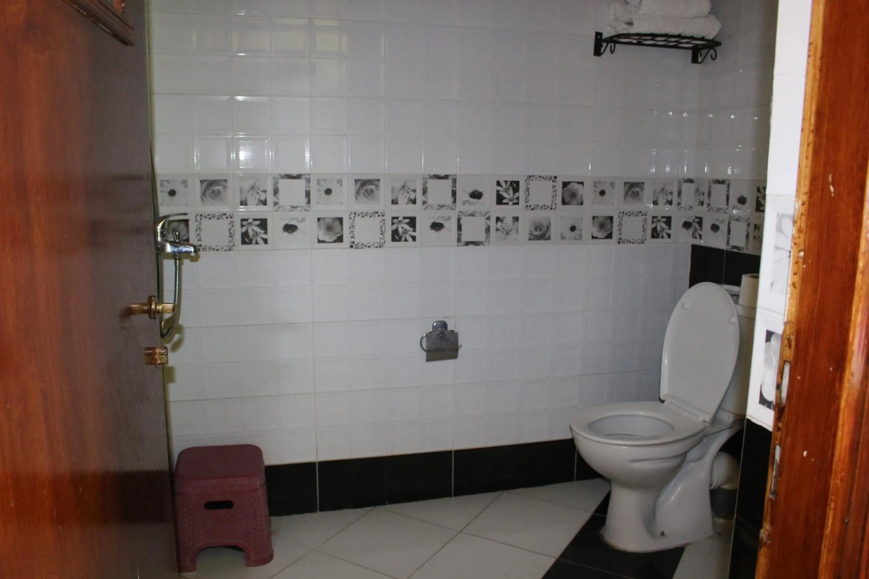 Shower in Hôtel Restaurant Ali