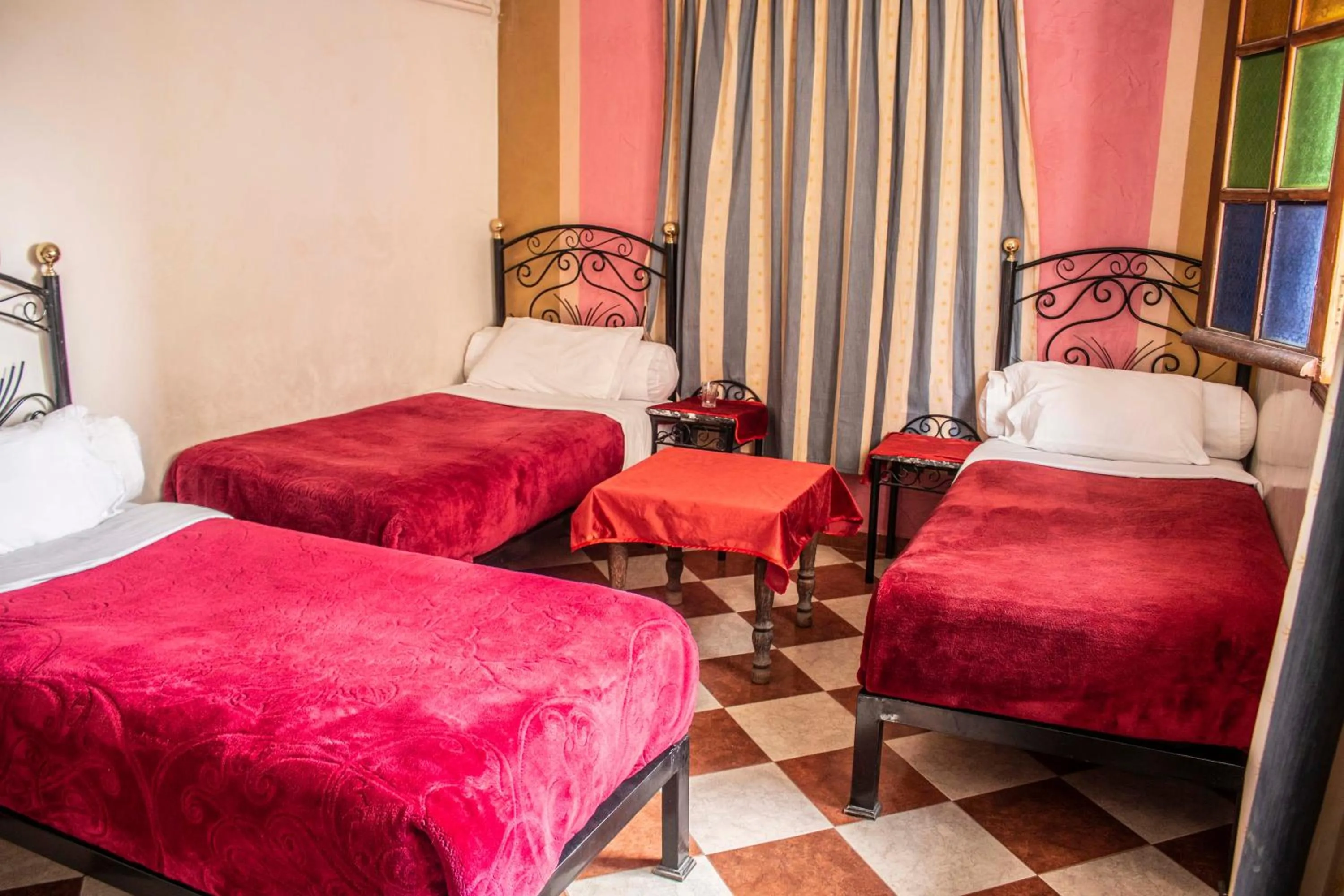 Bed in Hôtel Restaurant Ali