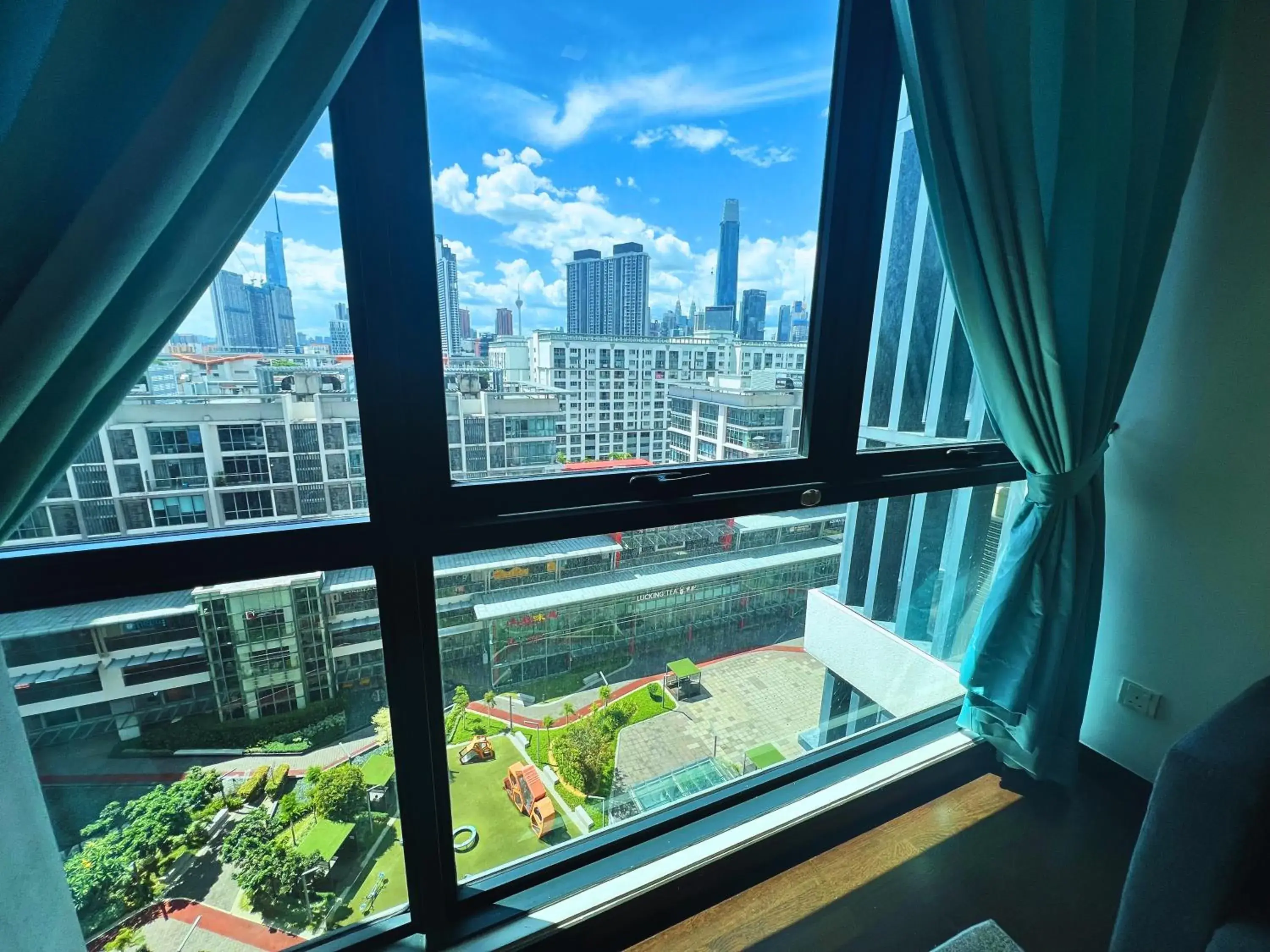 V Residence Sunway Velocity Kuala Lumpur by Vivid Stay V Residence Sunway Velocity Kuala Lumpur by Vivid Stay