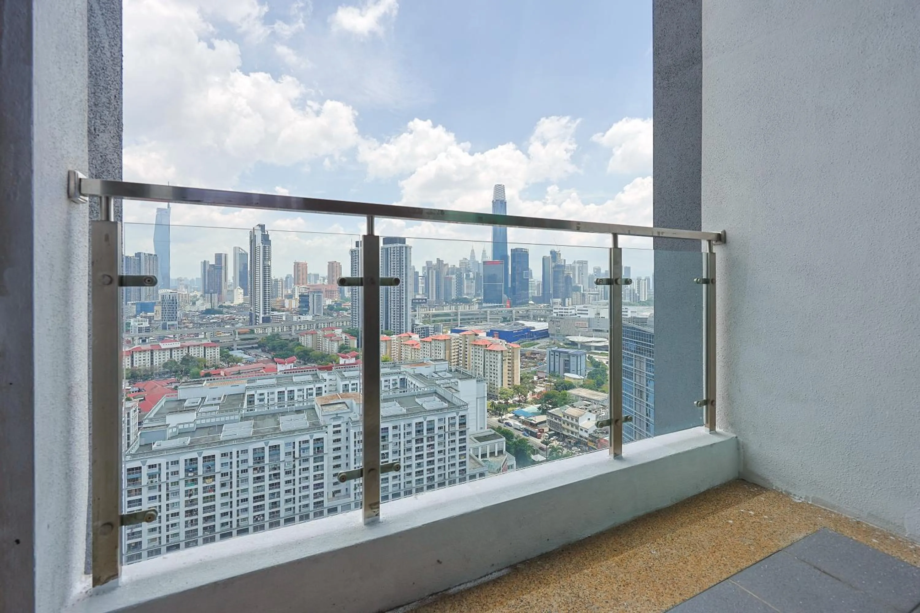 V Residence Sunway Velocity Kuala Lumpur by Vivid Stay