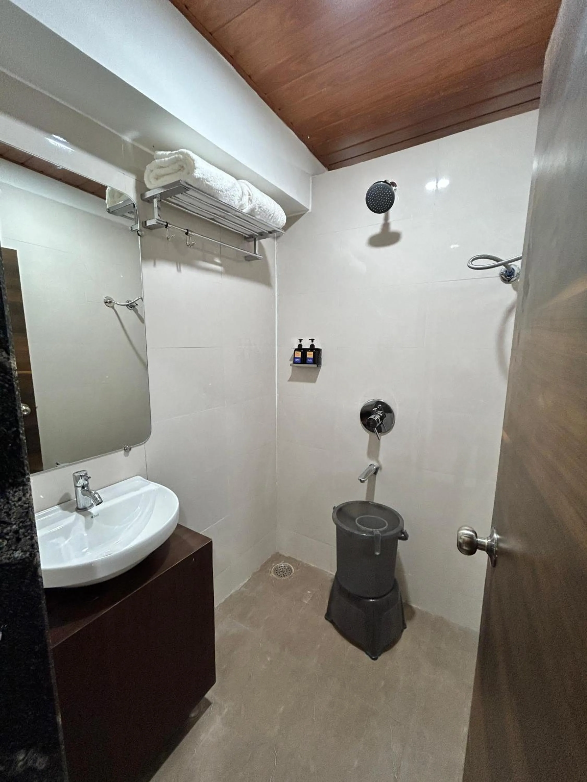 Shower in Hotel Pravasa stay ,Shirdi