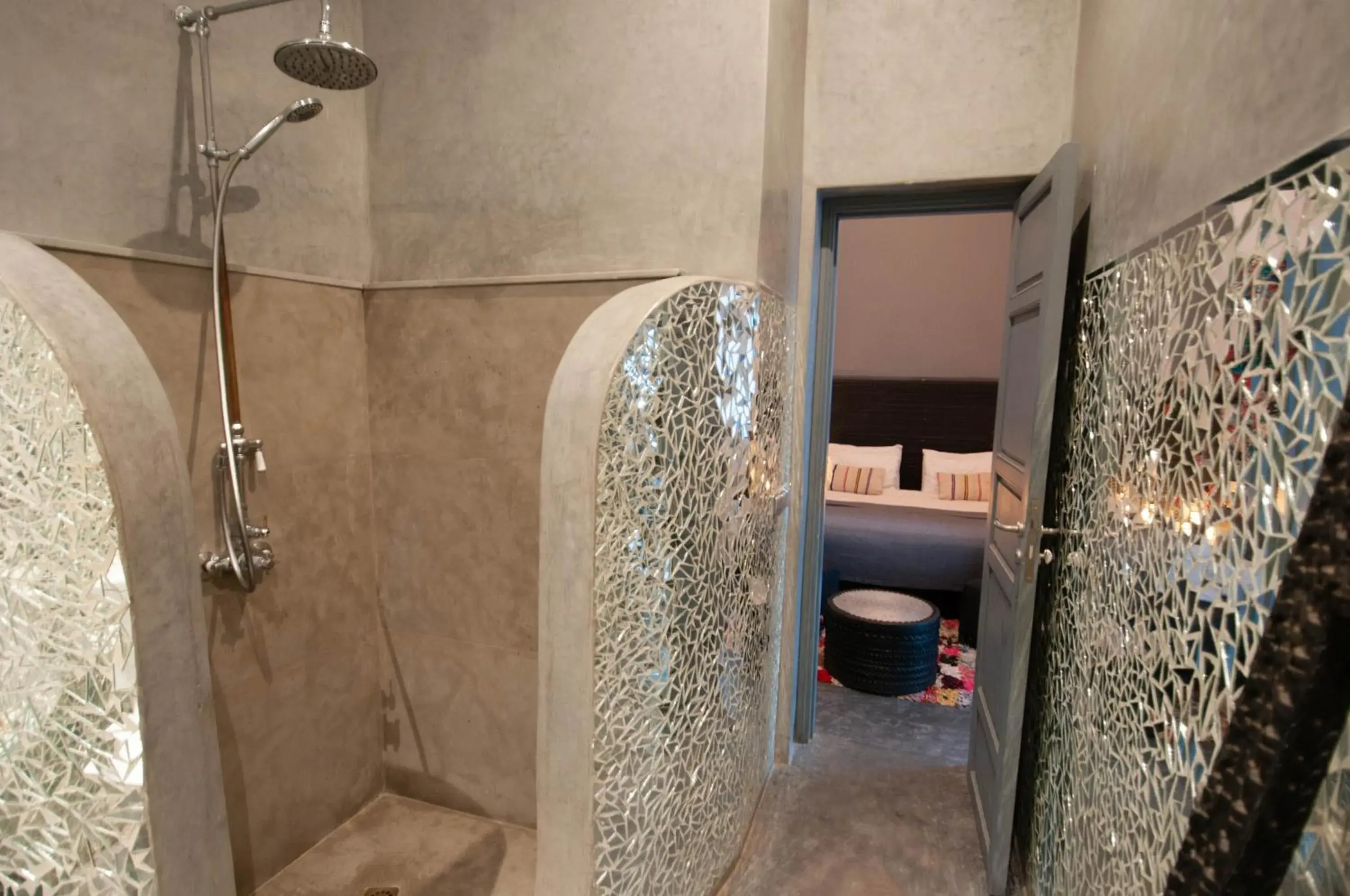 Deluxe Double Room in Riad Origines Deluxe Double Room in Riad Origines