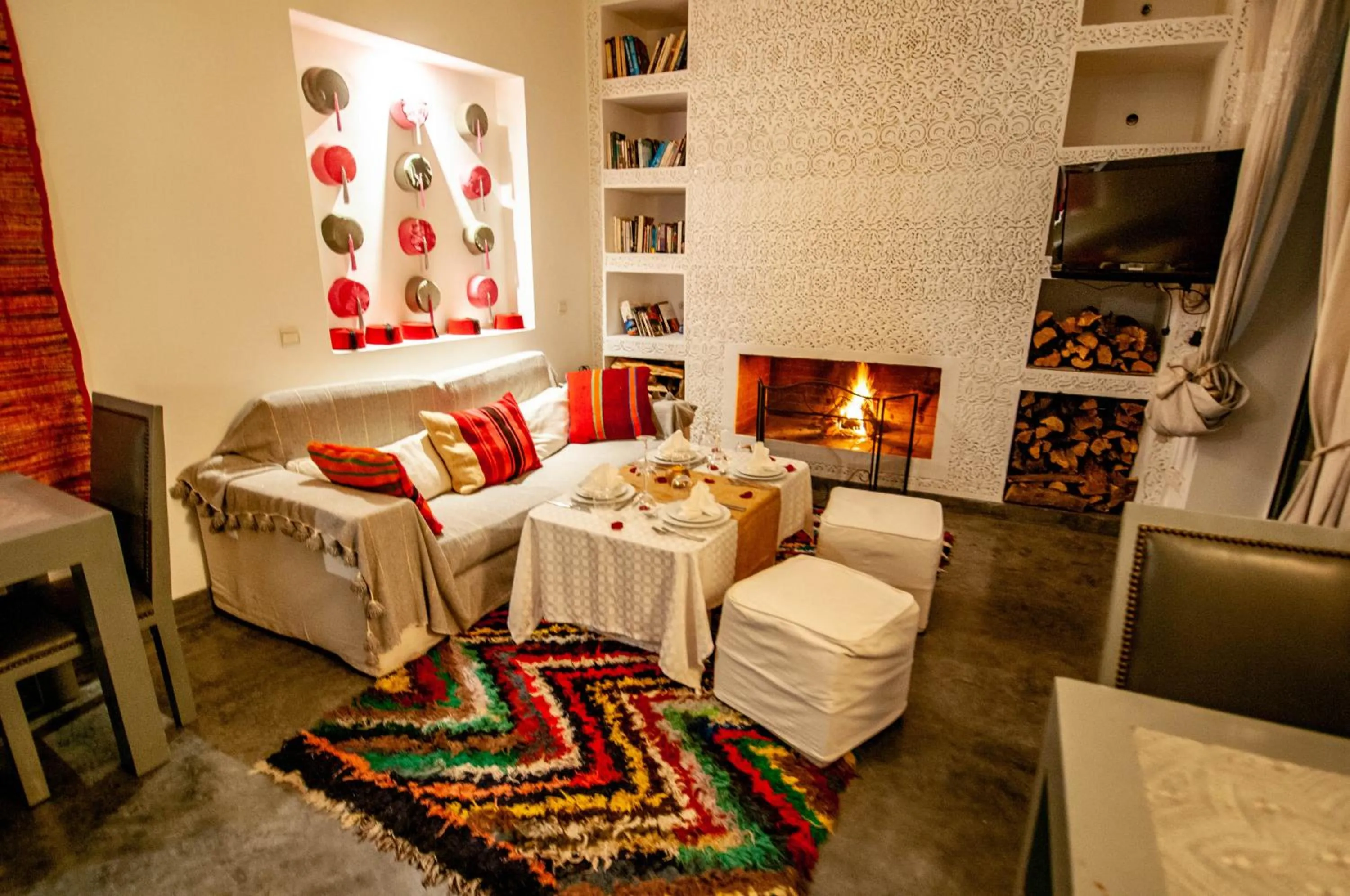 Seating area, Bed in Riad Origines