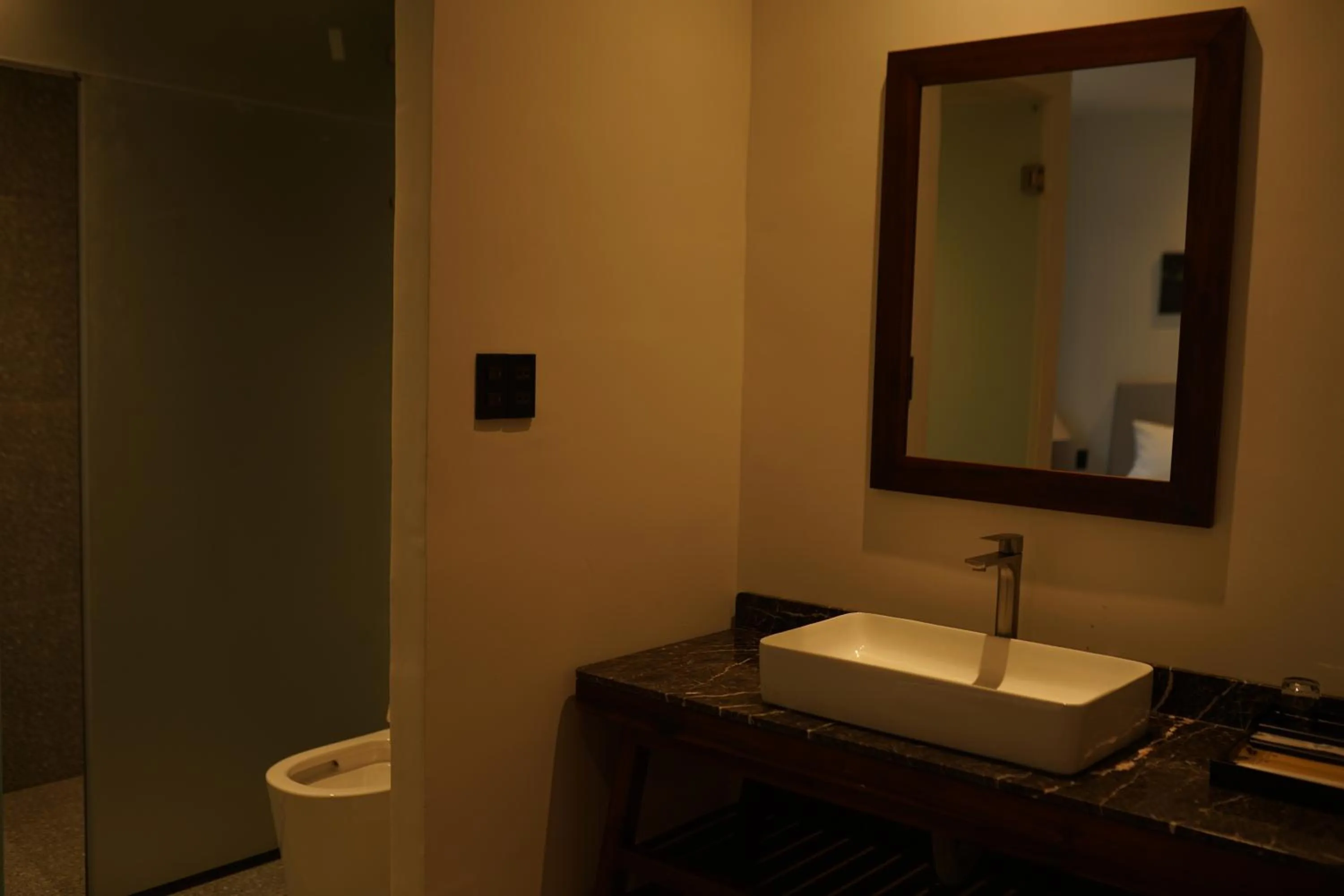 Shower in Field Villa Hoàng Diệu