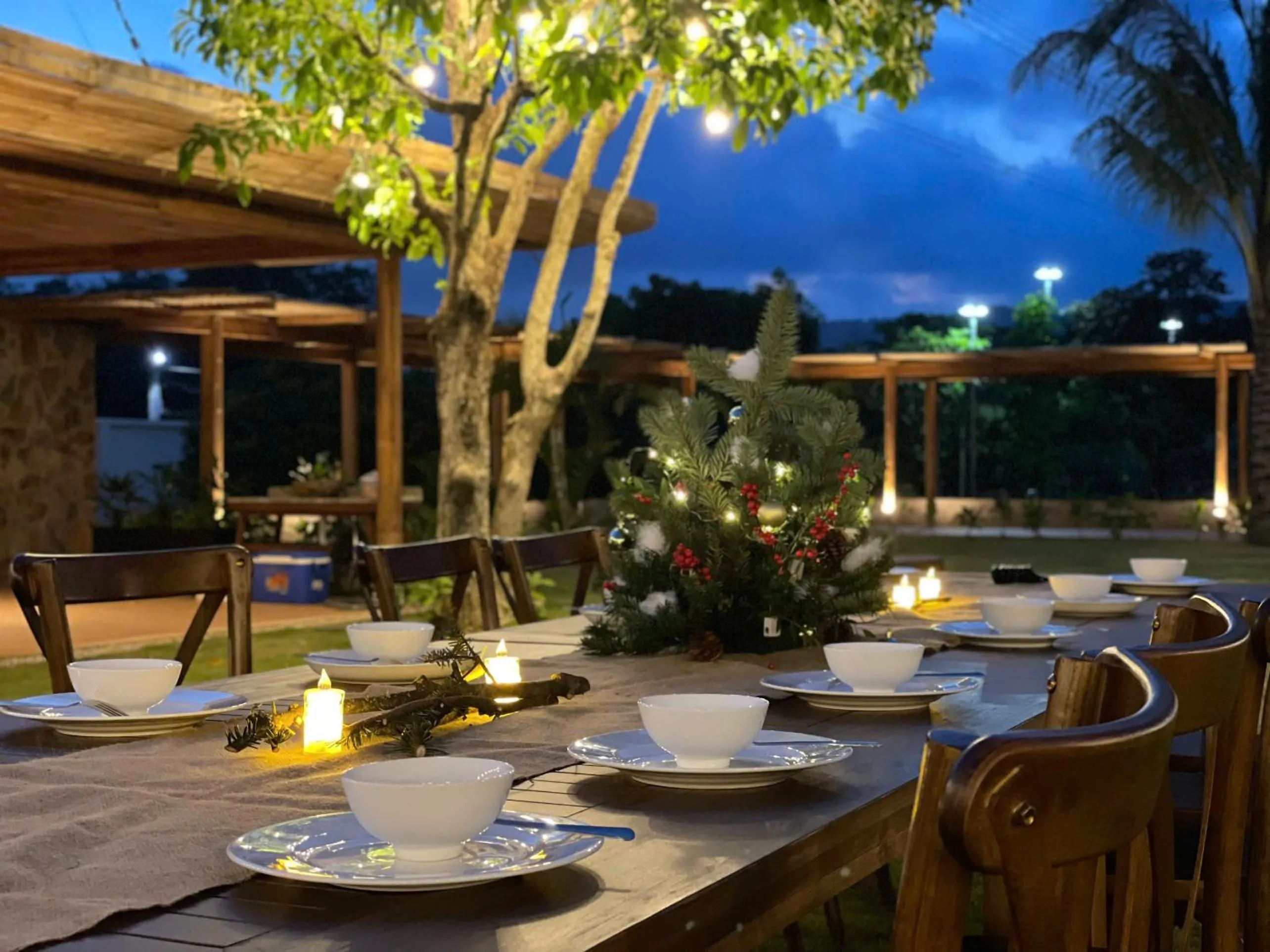 Banquet/Function facilities in Field Villa Hoàng Diệu