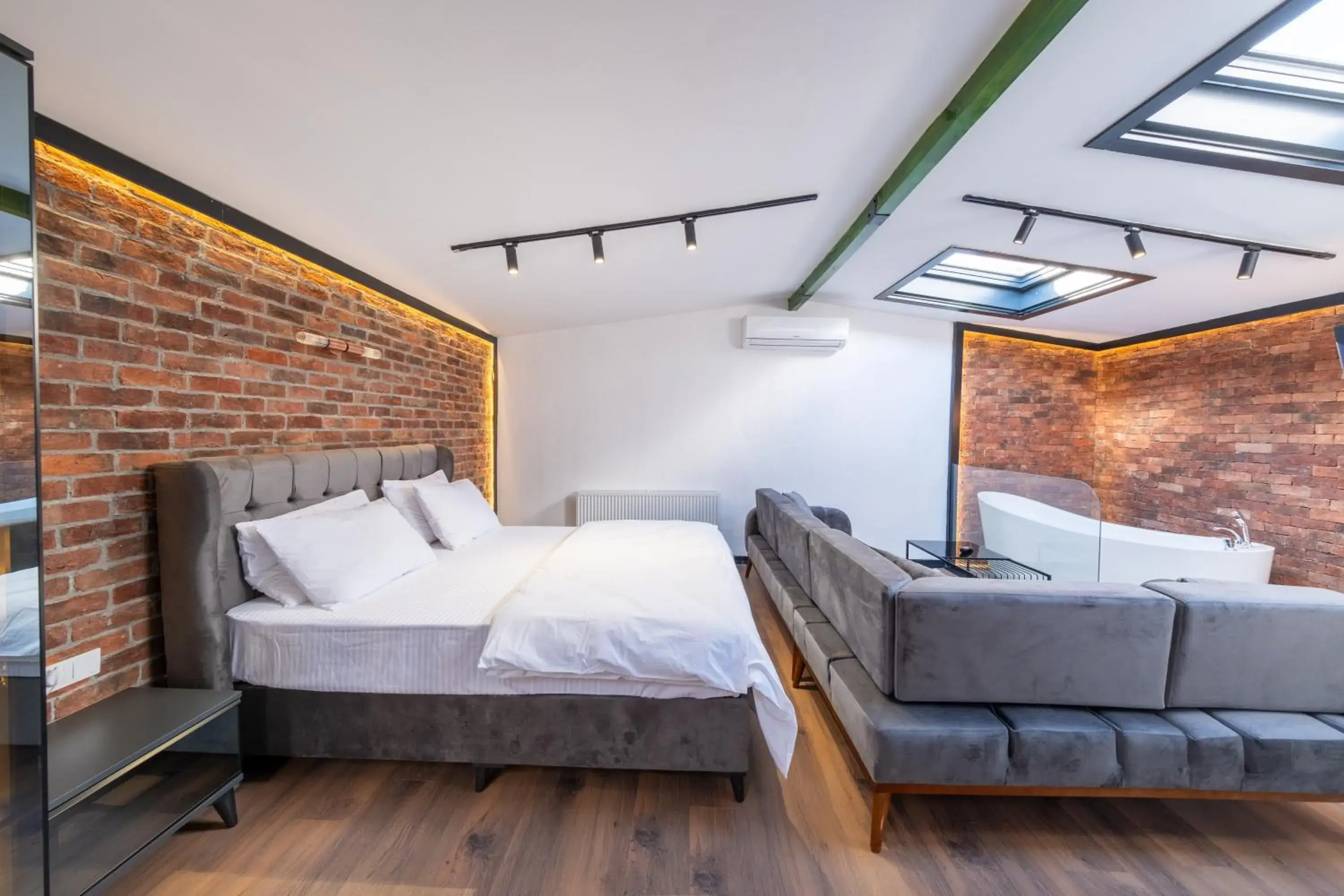 Photo of the whole room, Bed in Hexa Apartments Sisli Photo of the whole room, Bed in Hexa Apartments Sisli