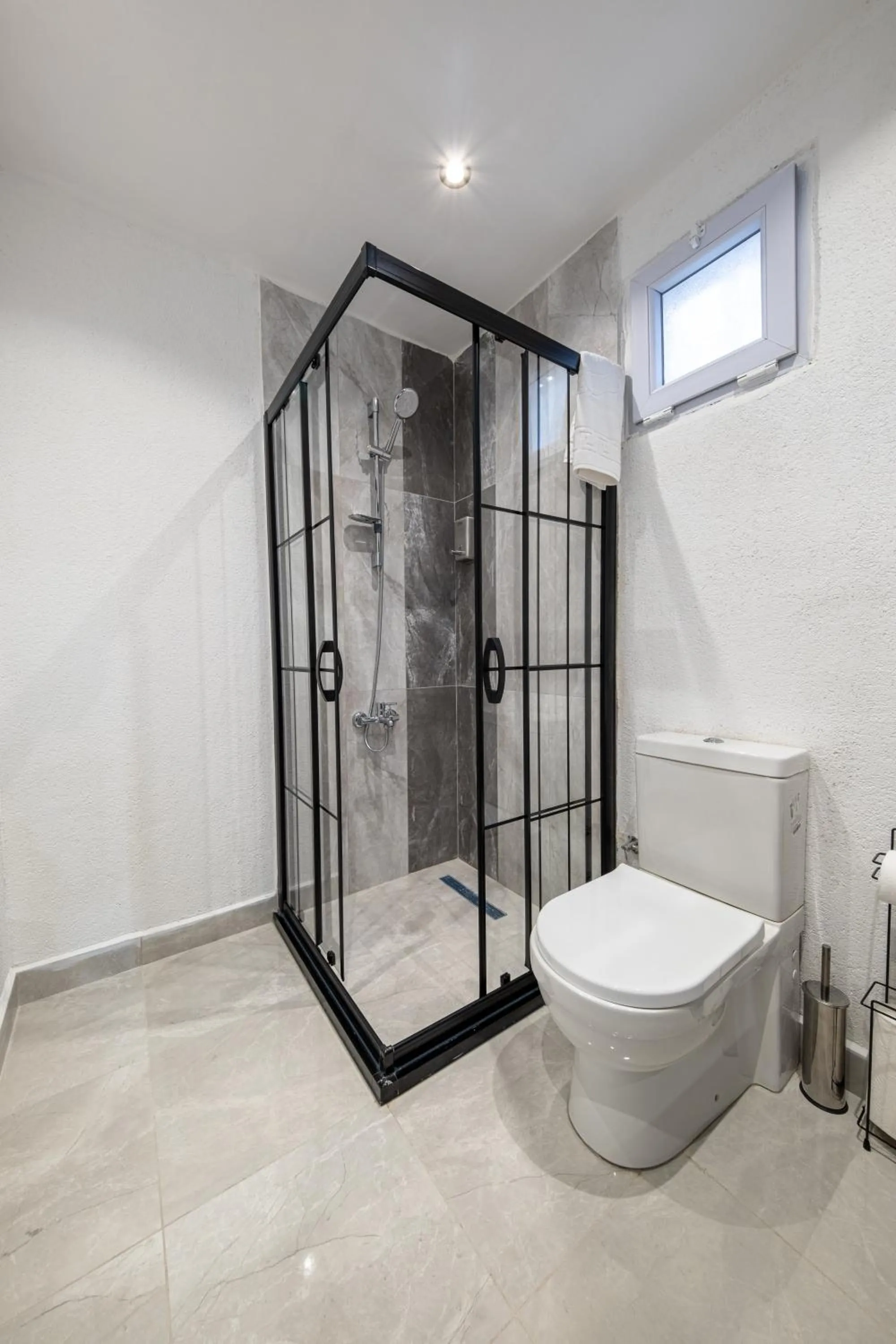 Shower in Hexa Apartments Sisli