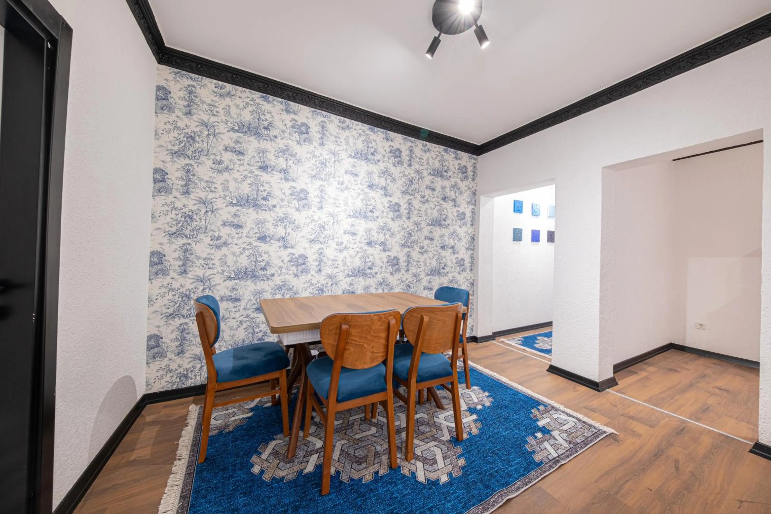 Dining area in Hexa Apartments Sisli