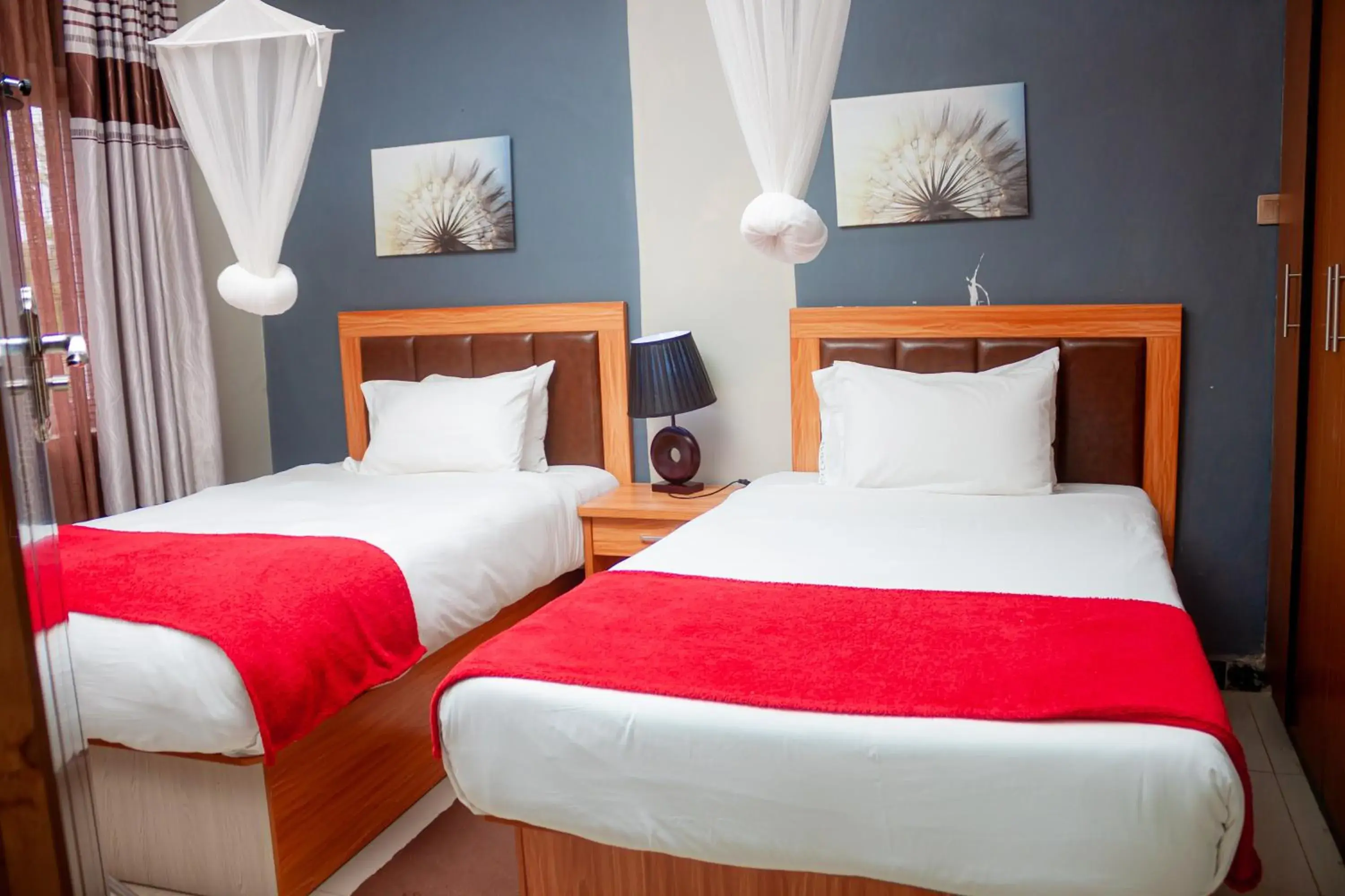 Family Suite with Balcony - single occupancy in Top Lodge in Blantyre Family Suite with Balcony - single occupancy in Top Lodge in Blantyre