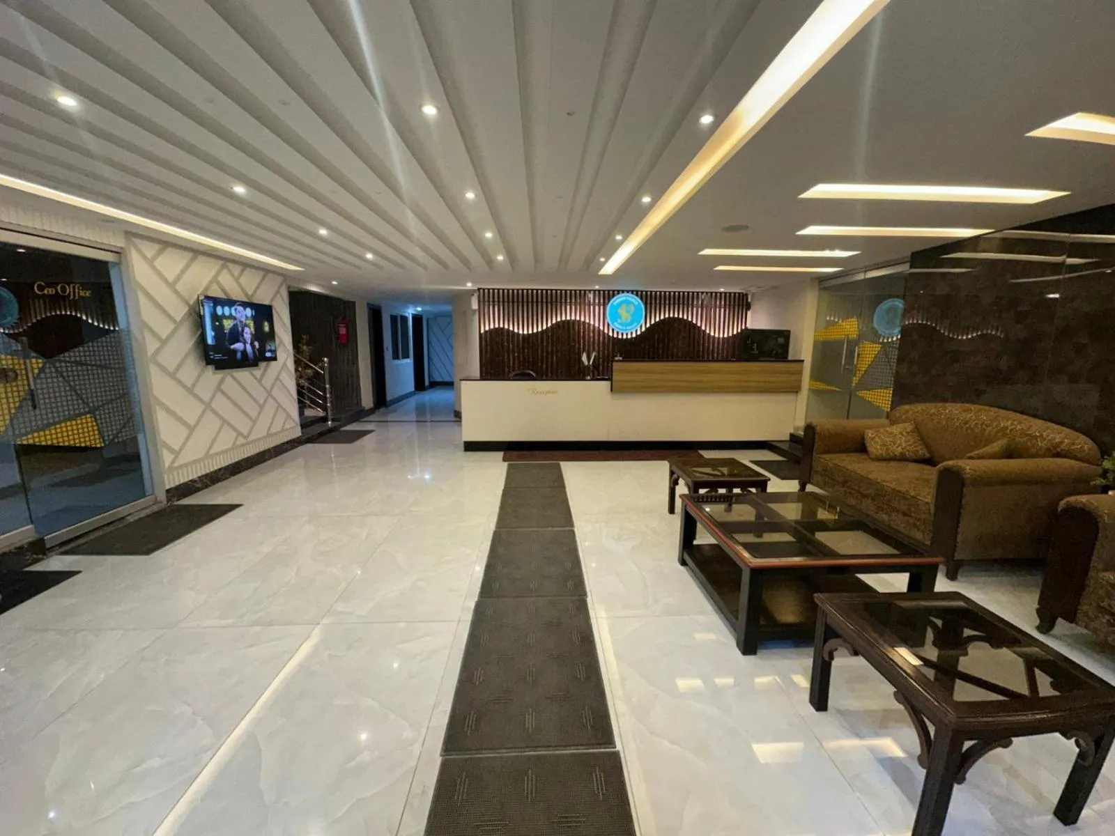 Hotel Summer Palace Murree