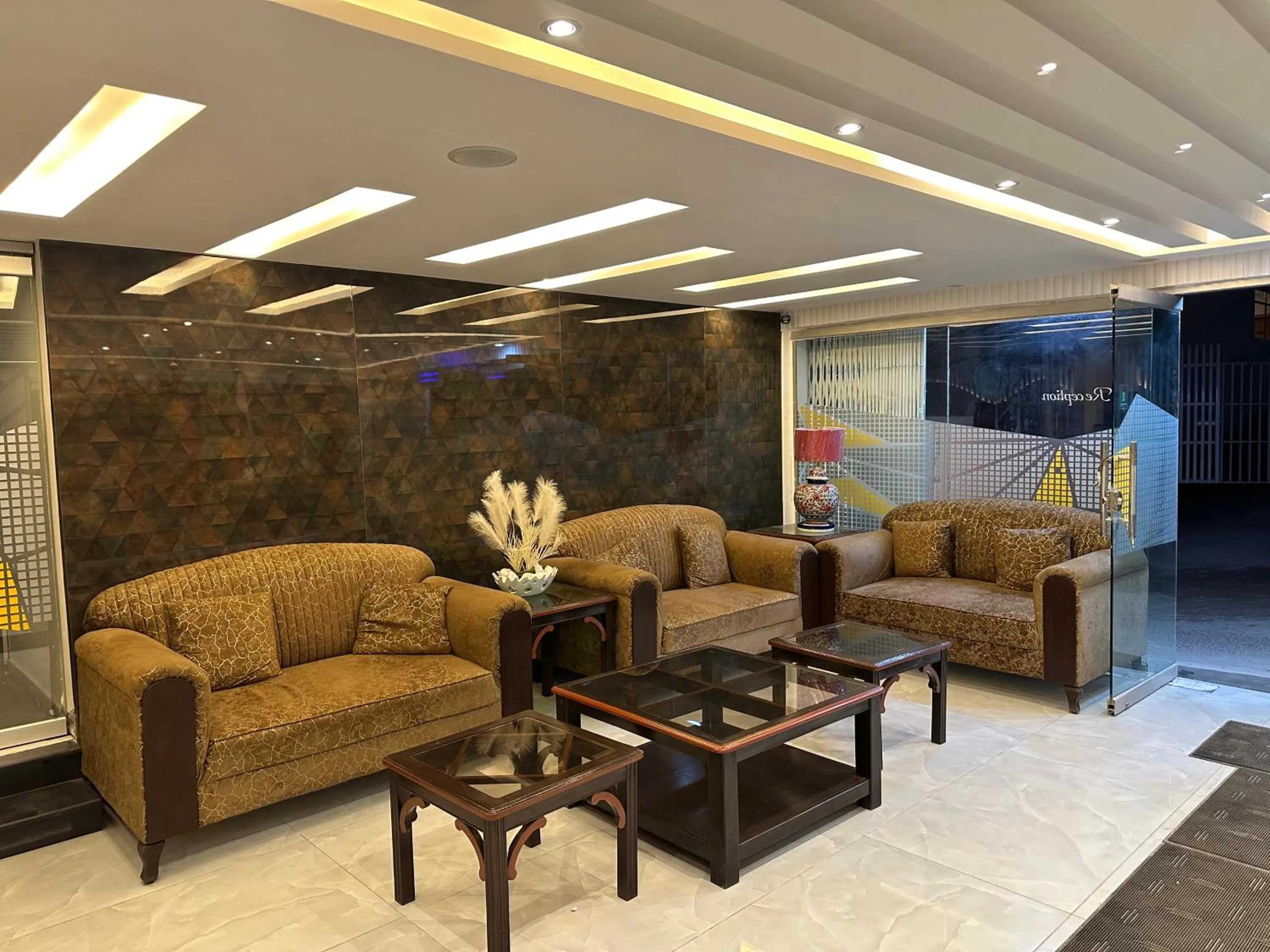 Hotel Summer Palace Murree