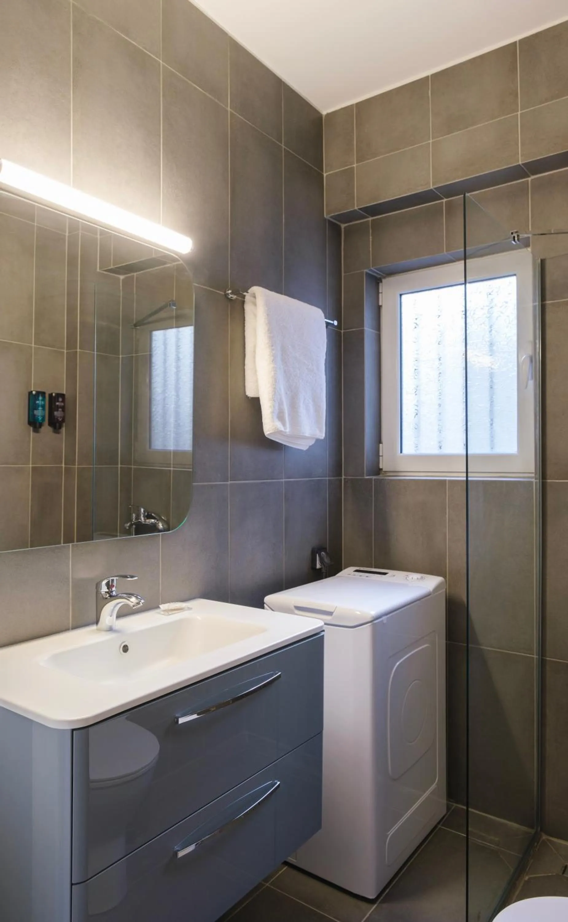 Bathroom in Tyto Alba Habitat