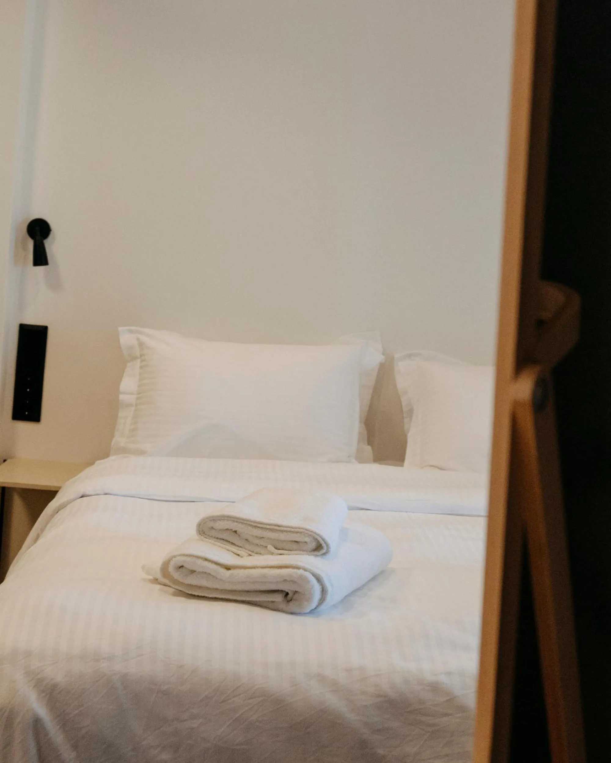 Bedroom, Bed in Tyto Alba Habitat