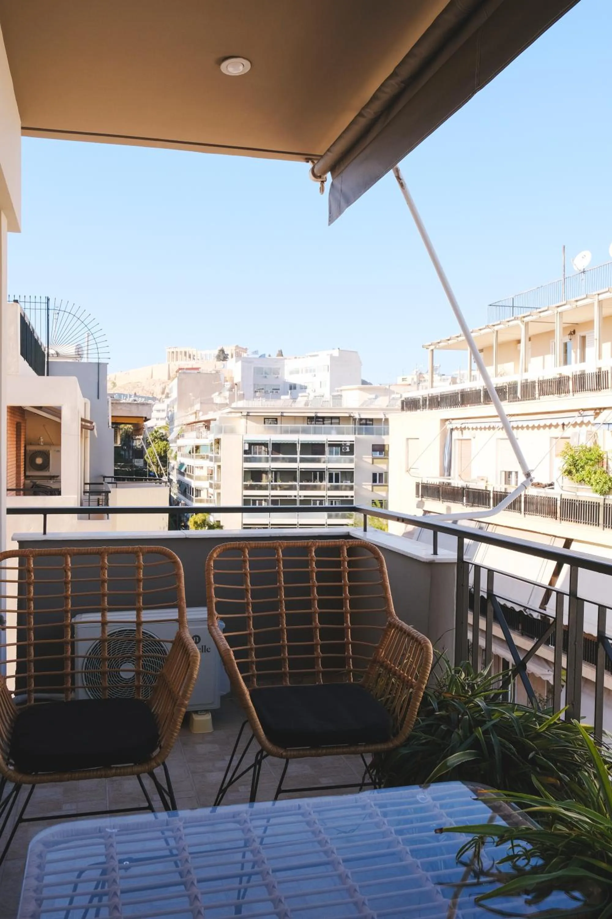 Day in Tyto Alba Habitat