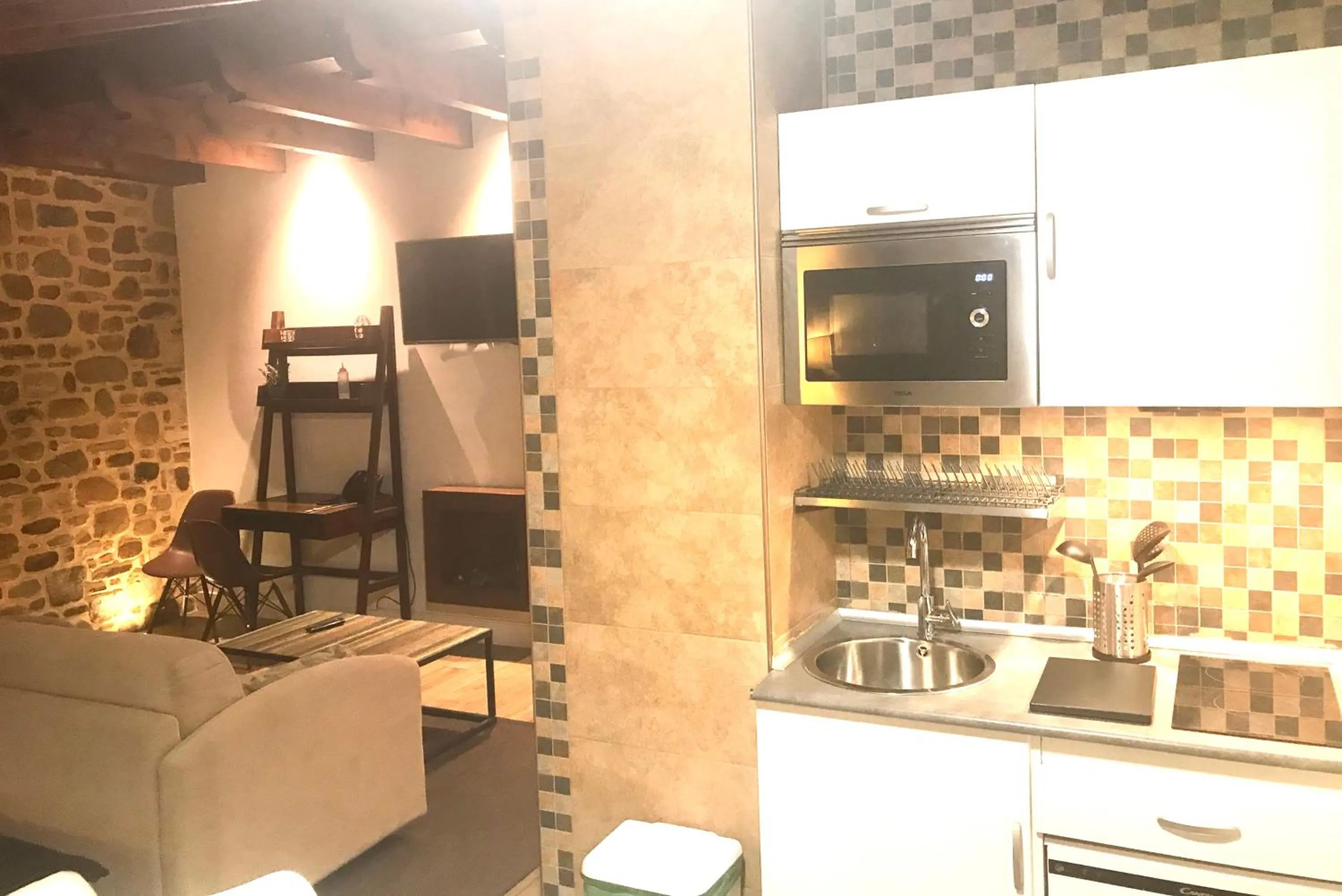 Kitchen or kitchenette in Osabarena Hotela