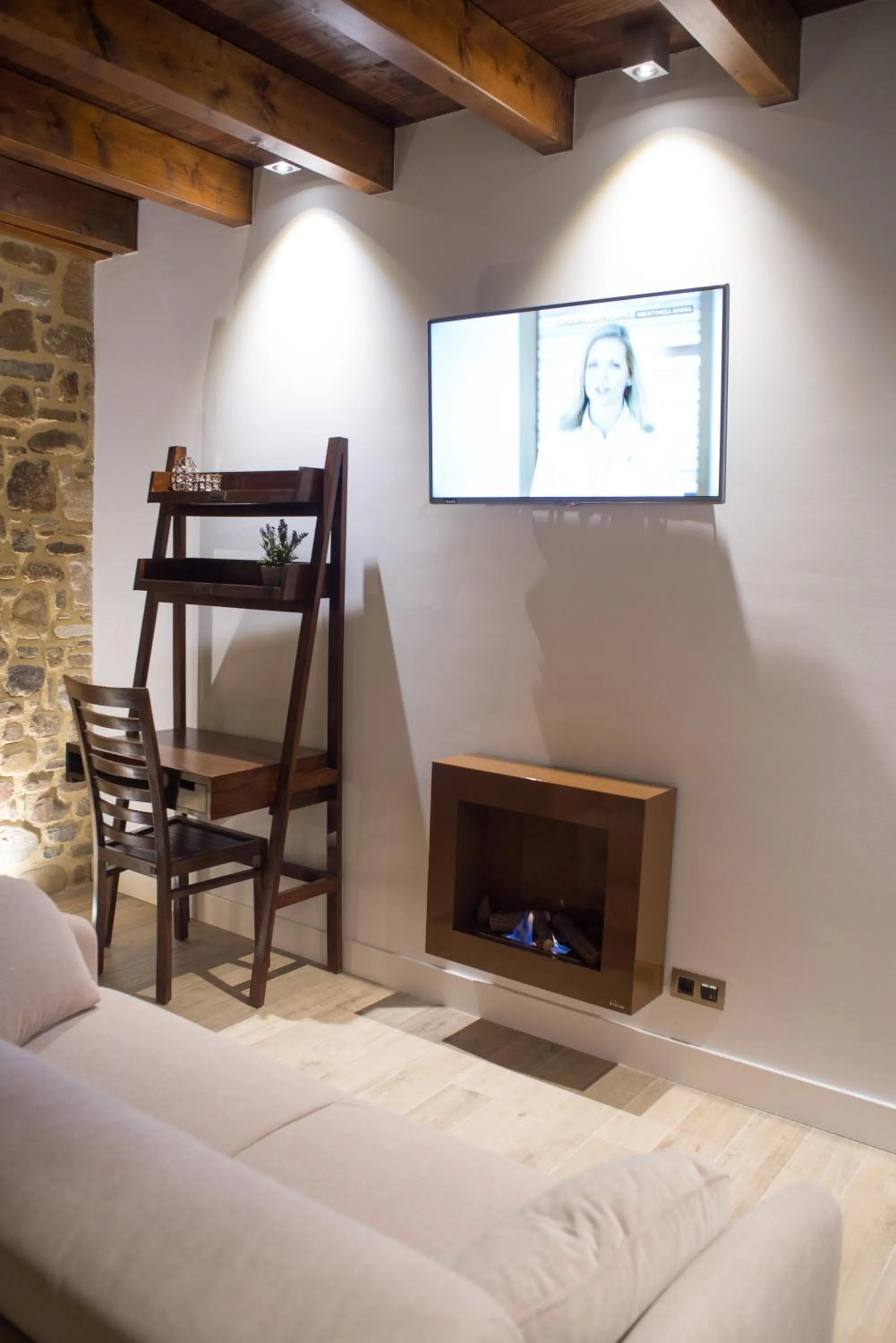 Living room, Bed in Osabarena Hotela