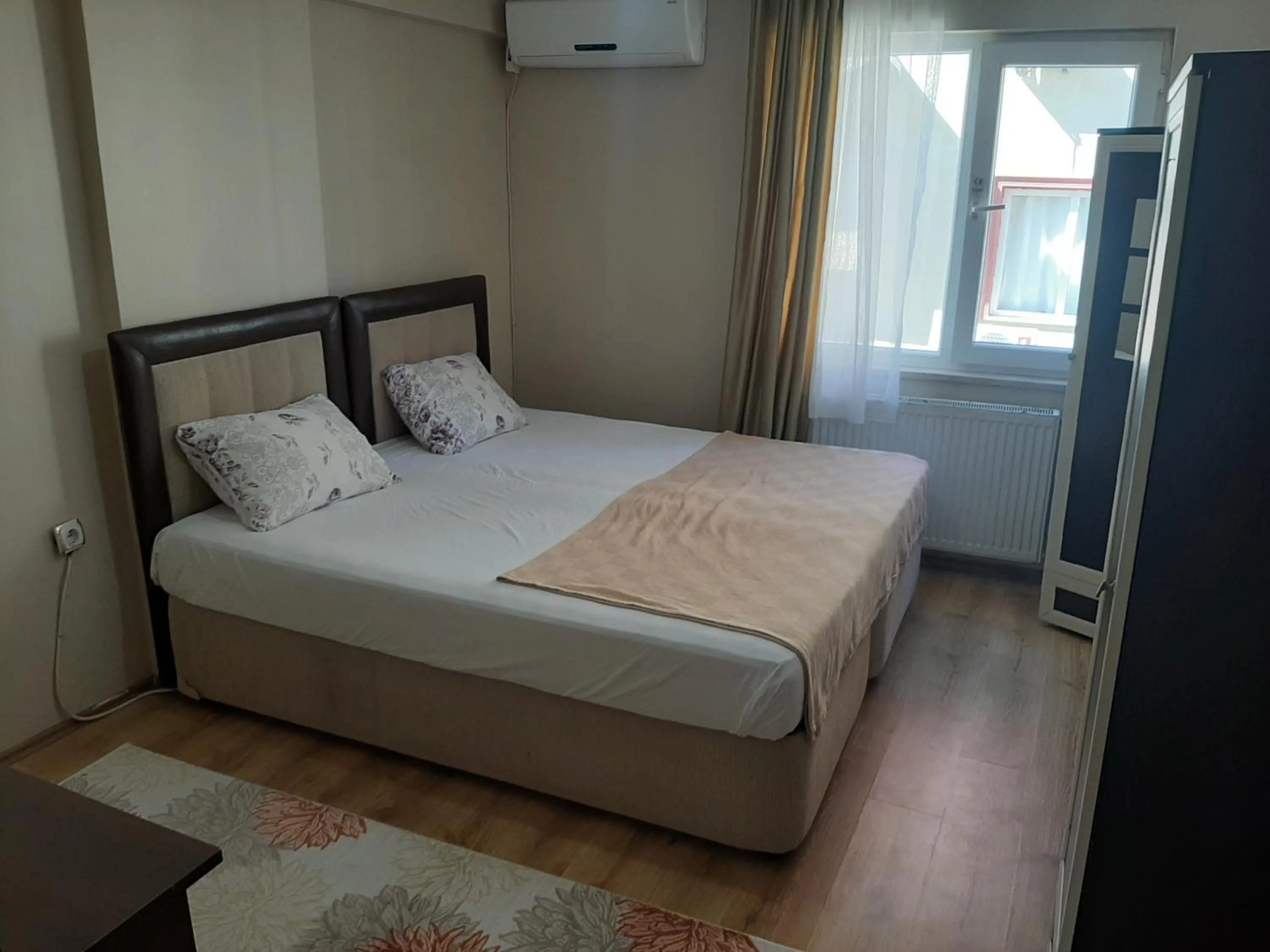 Bedroom in Menekşe Apart 1