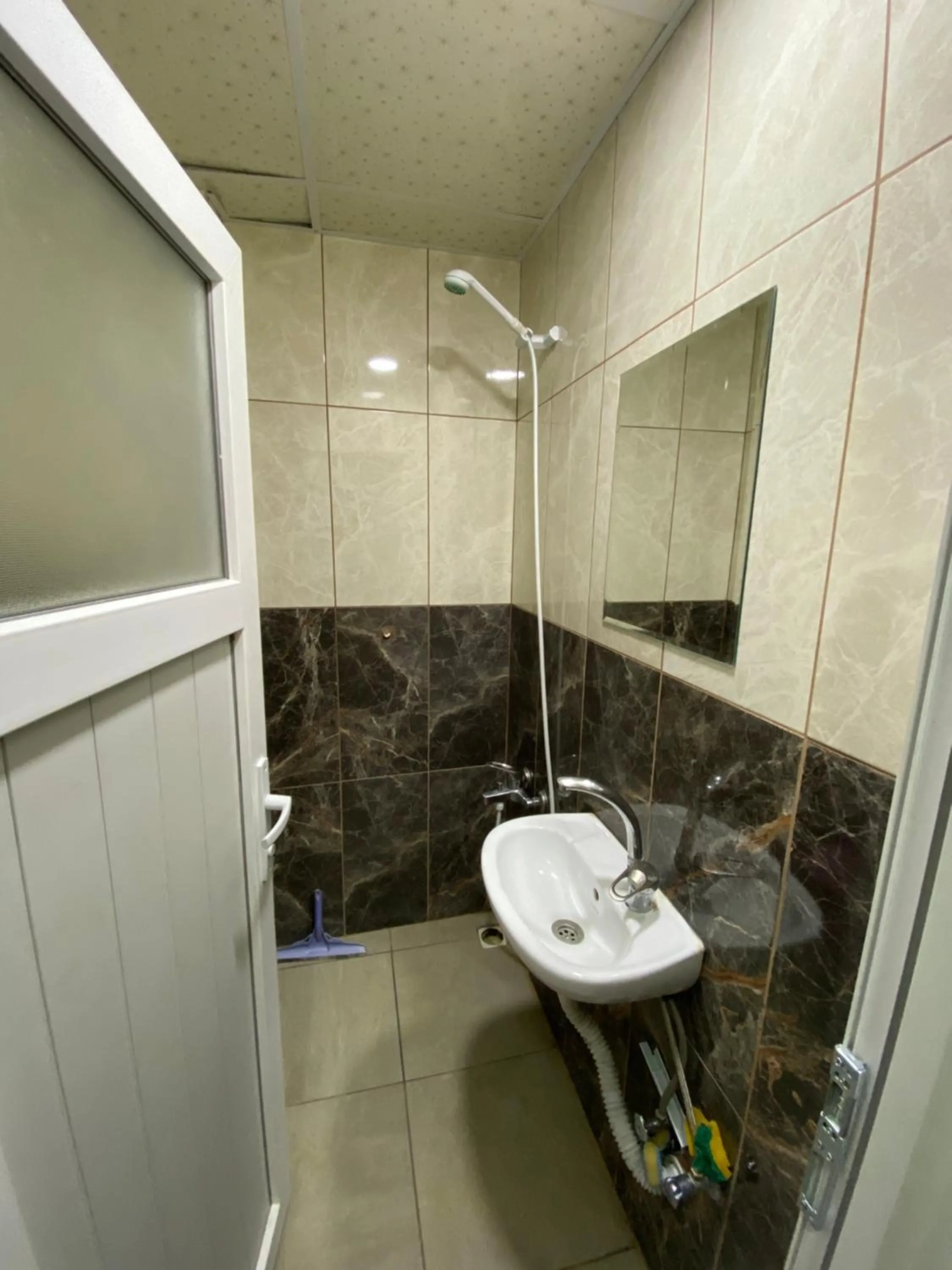 Bathroom in Menekşe Apart 1