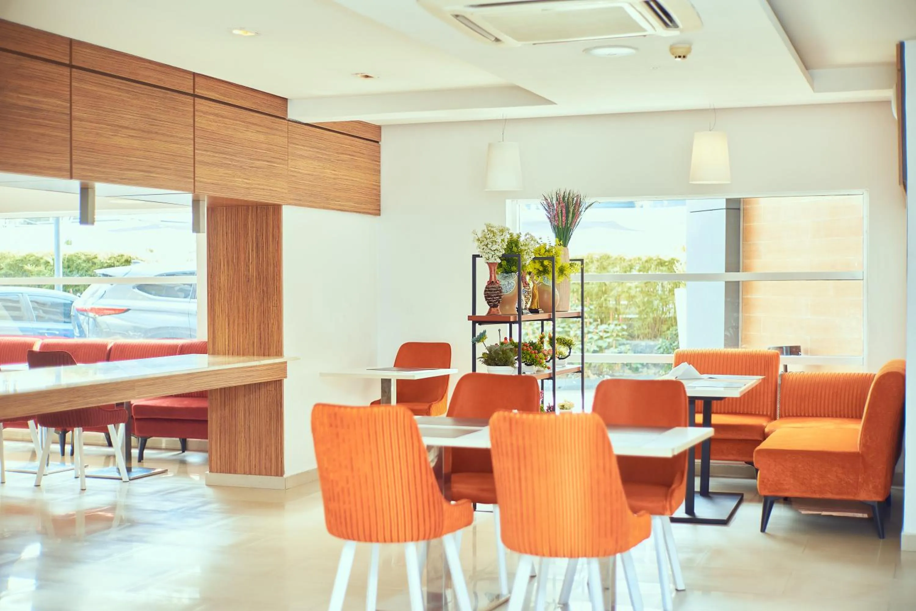 Restaurant/places to eat in Maison Fahrenheit