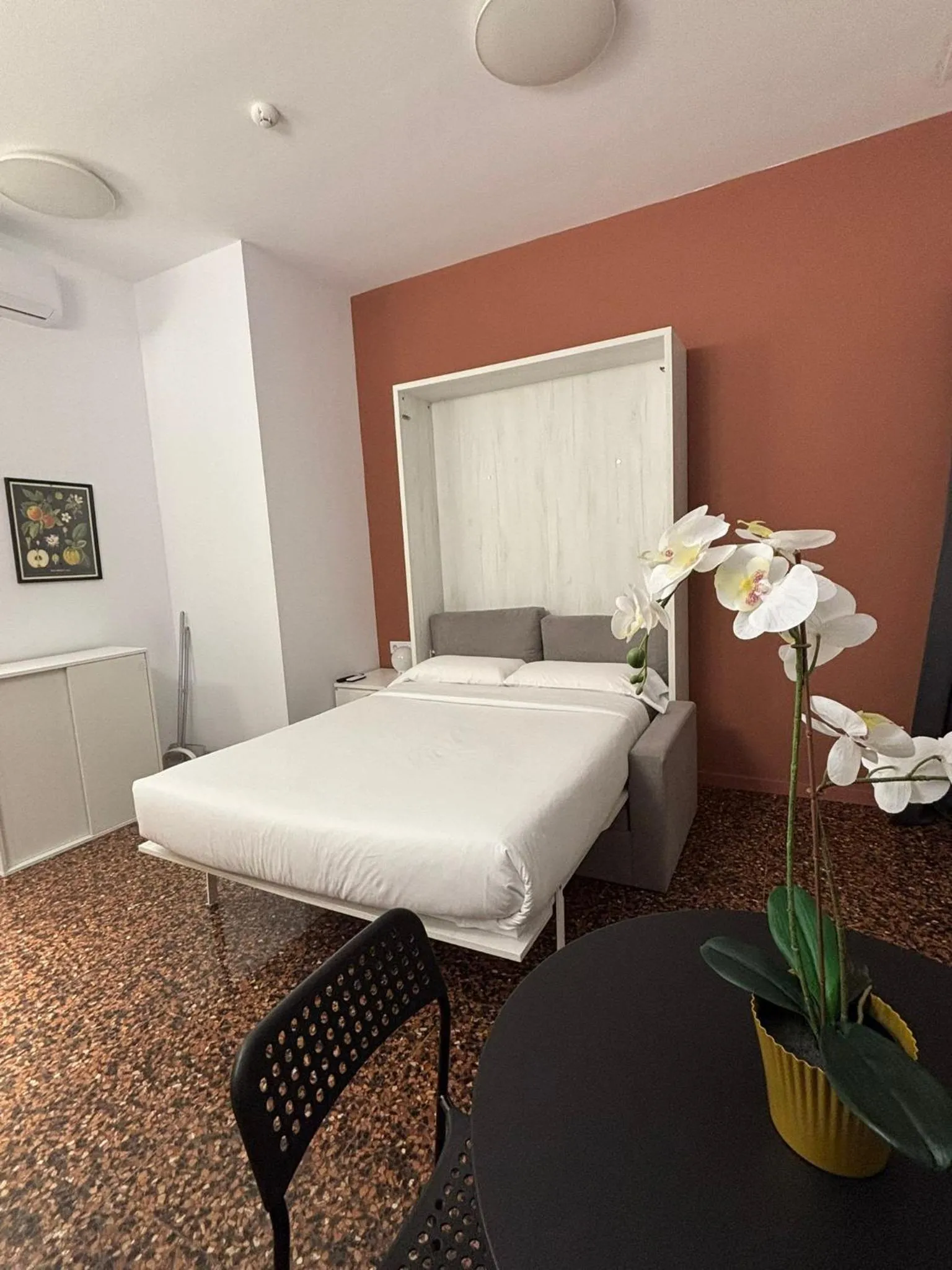 Bed in Apartahotel Espai Verd Benimaclet