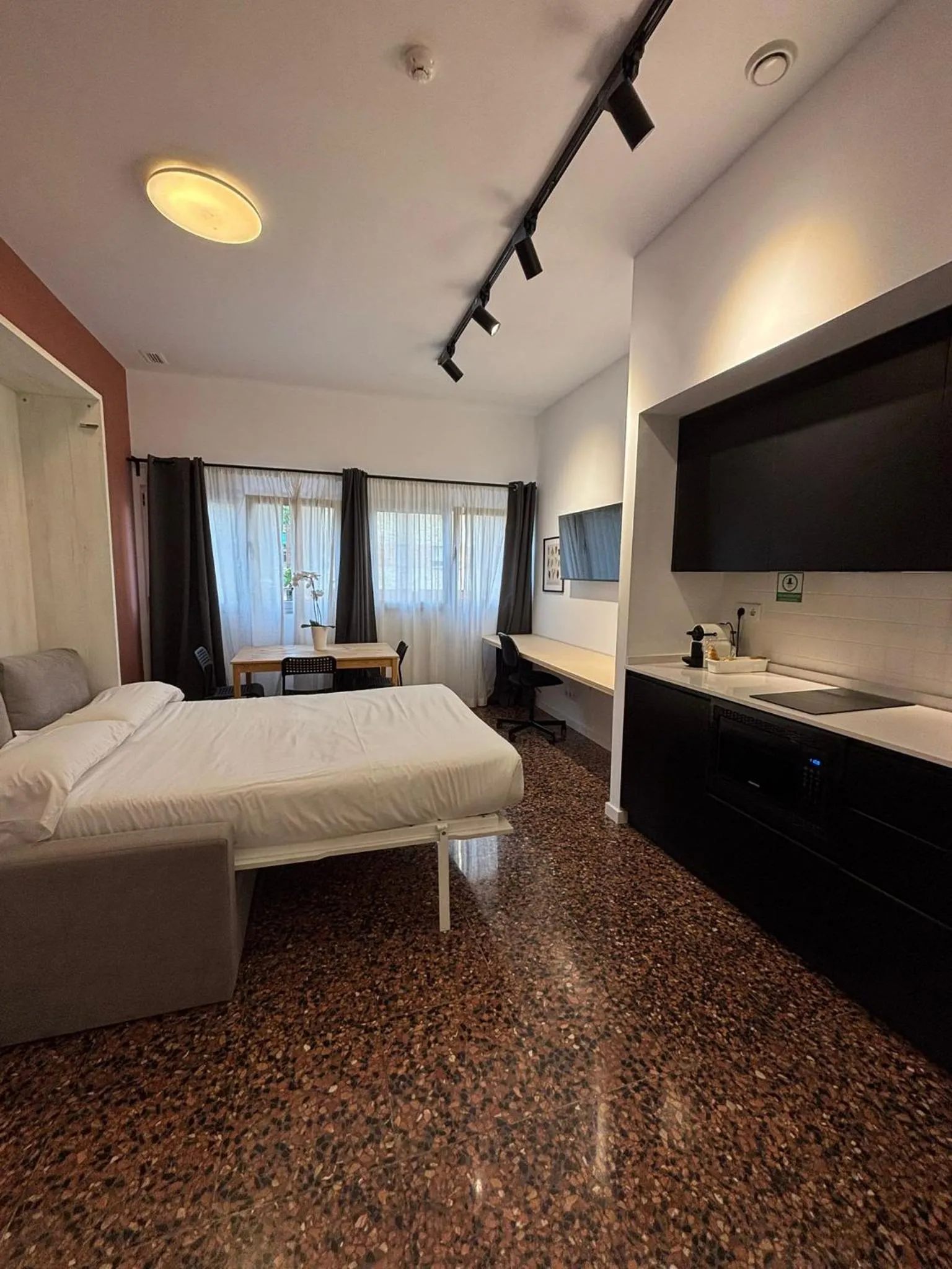Bed in Apartahotel Espai Verd Benimaclet