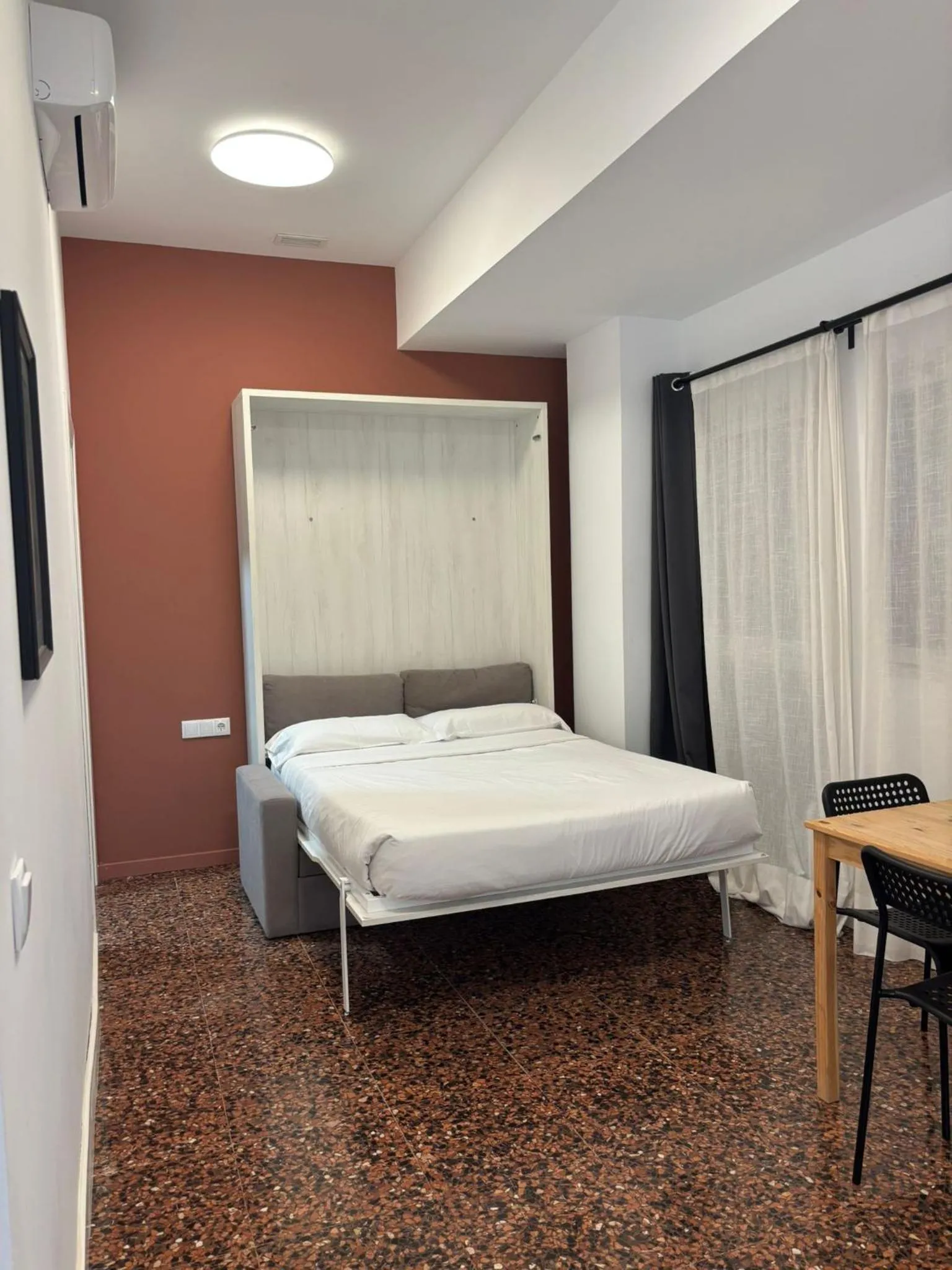 Bed in Apartahotel Espai Verd Benimaclet