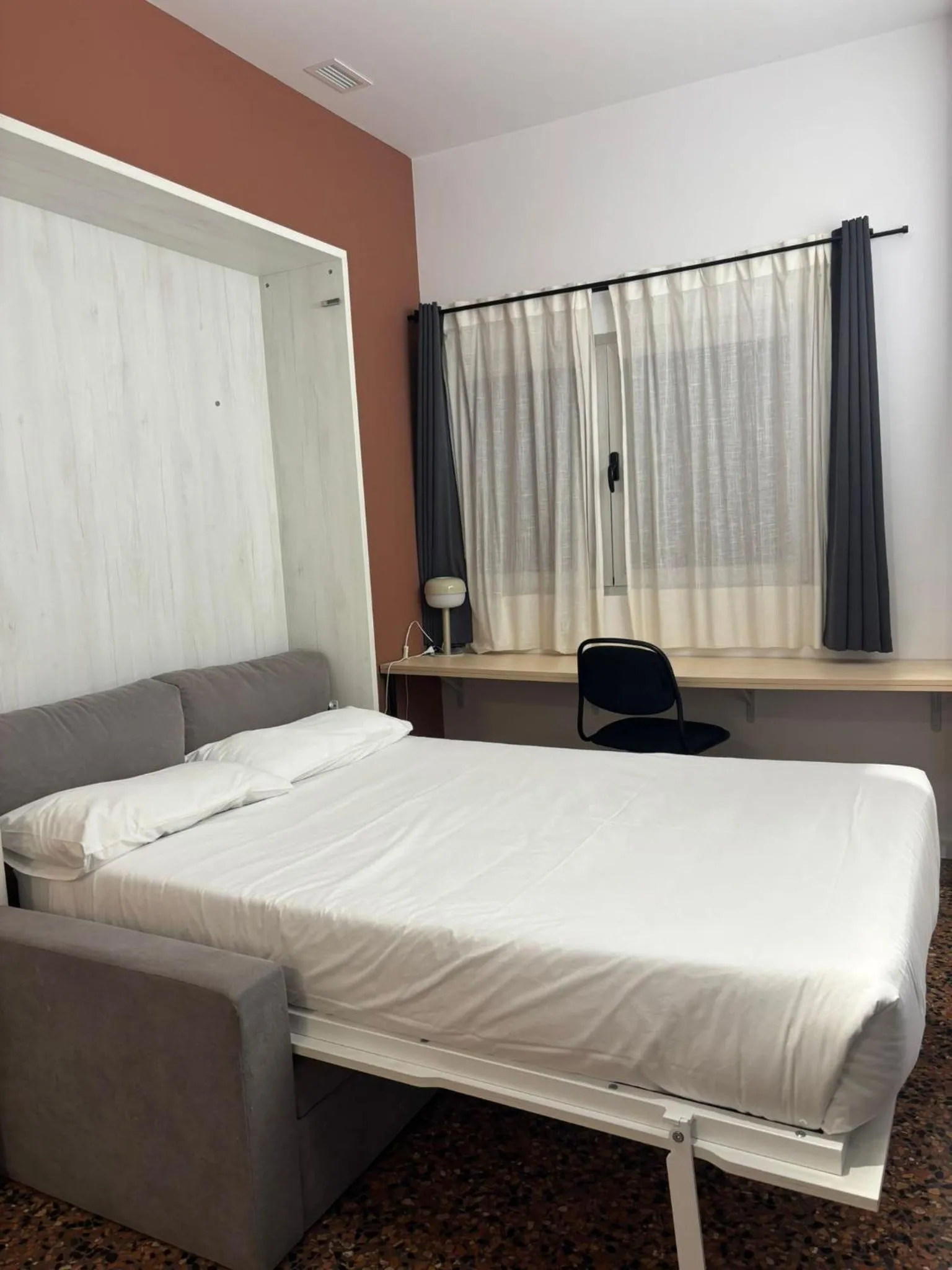 Bed in Apartahotel Espai Verd Benimaclet