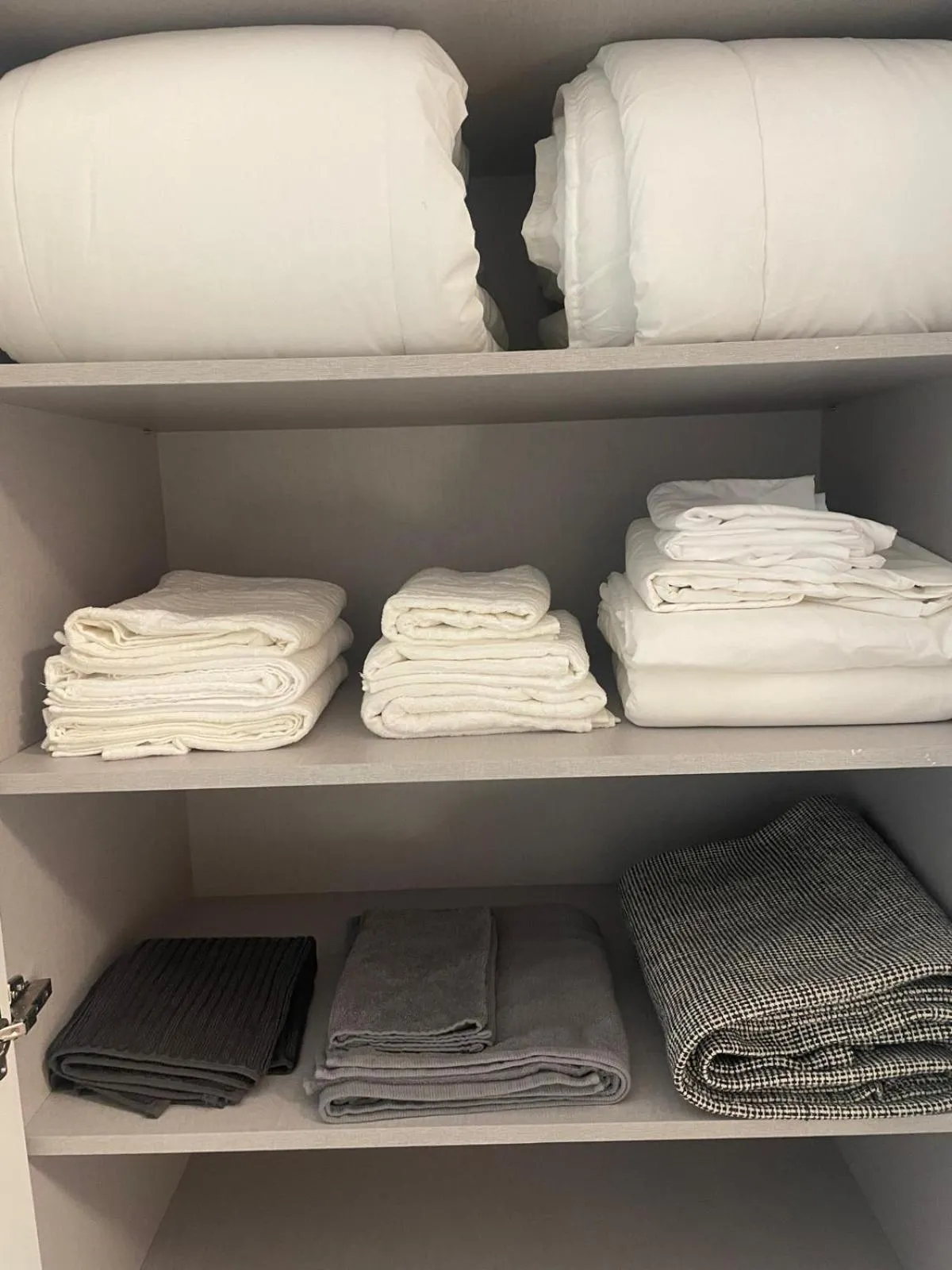 towels in Apartahotel Espai Verd Benimaclet