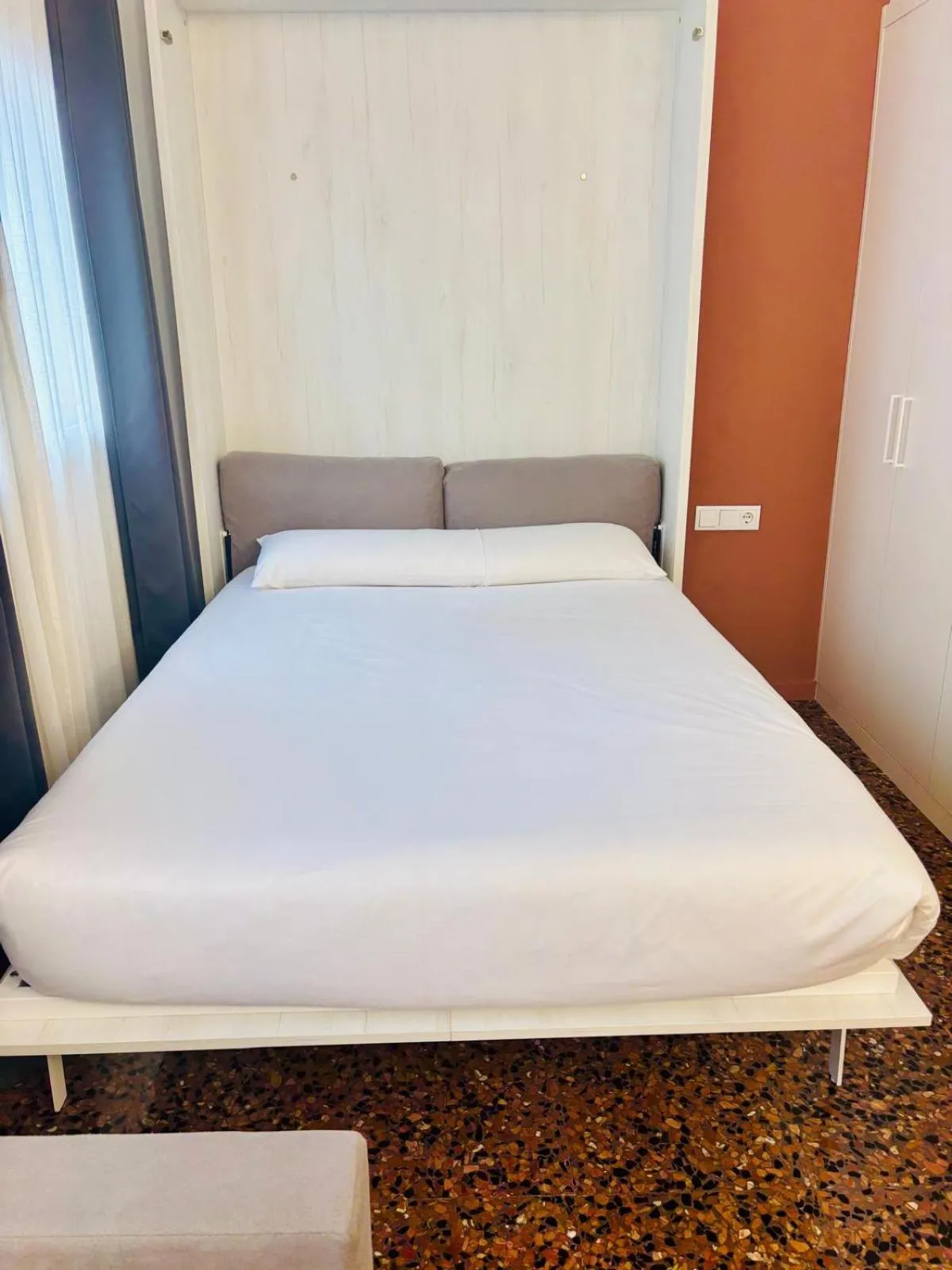 Bed in Apartahotel Espai Verd Benimaclet