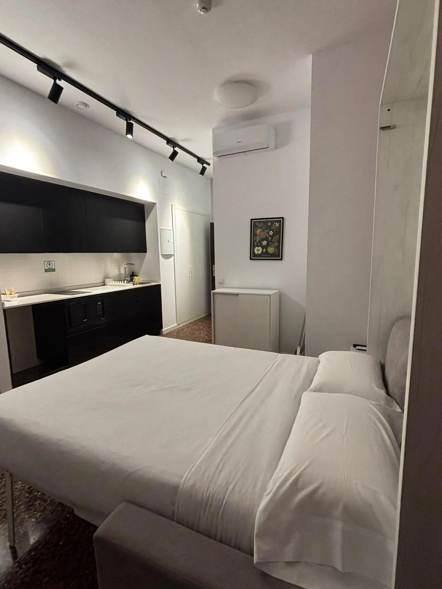 Bed in Apartahotel Espai Verd Benimaclet