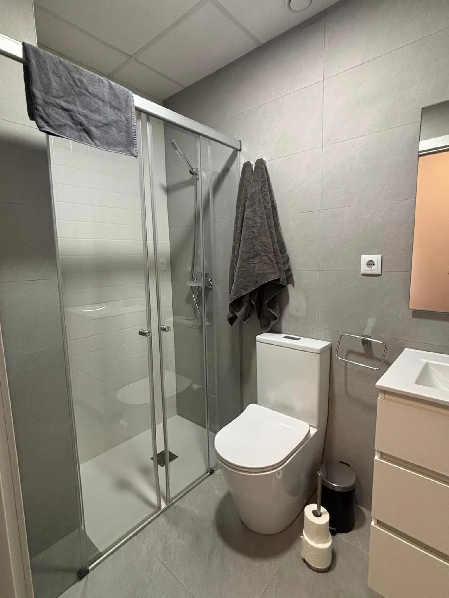 Shower in Apartahotel Espai Verd Benimaclet