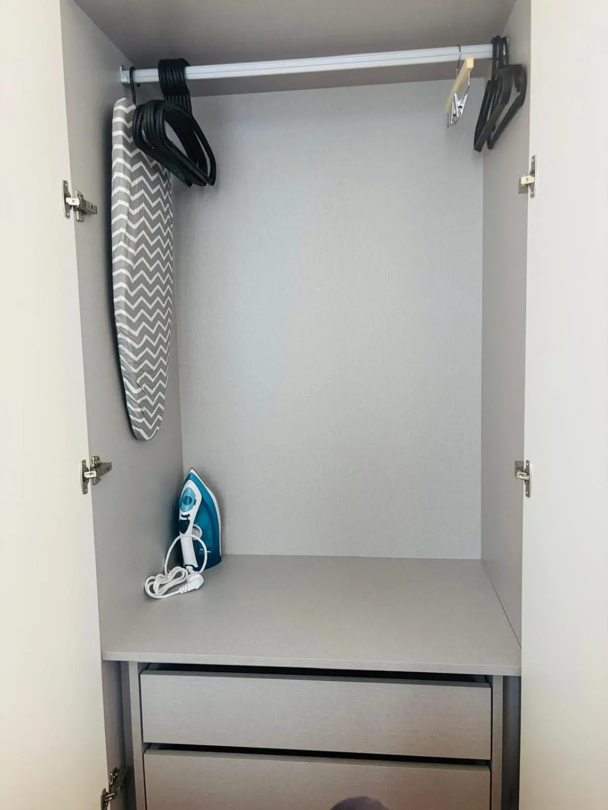 wardrobe in Apartahotel Espai Verd Benimaclet