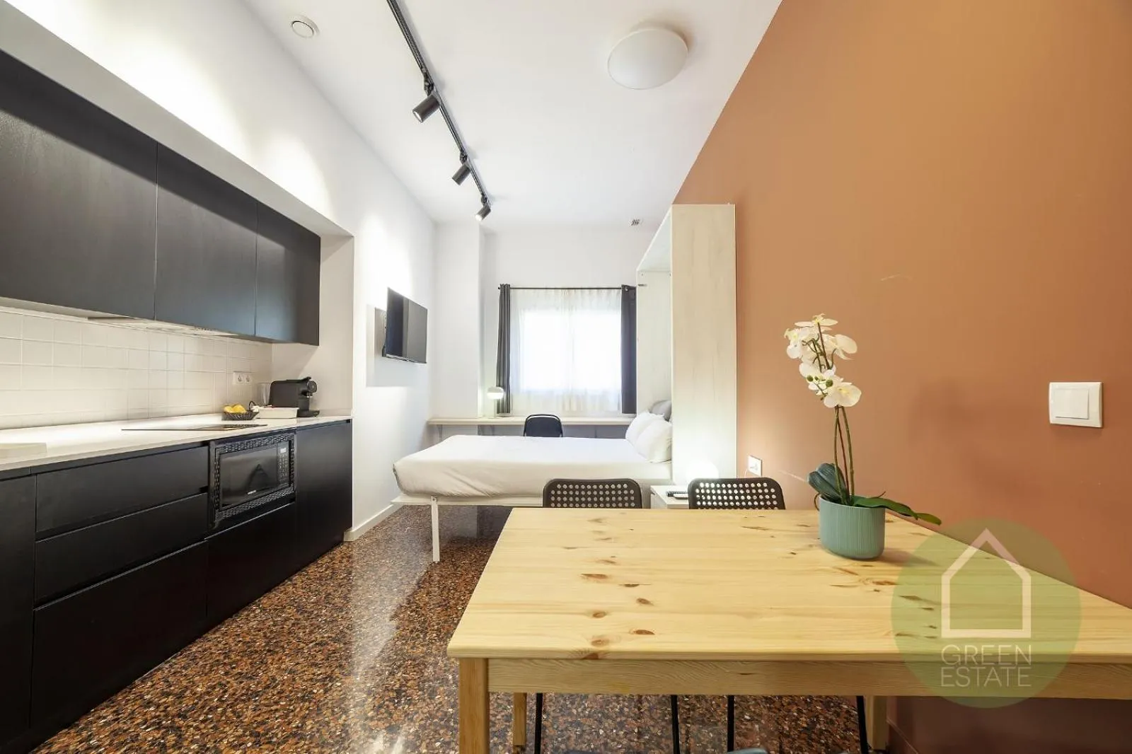 Dining area, Bed in Apartahotel Espai Verd Benimaclet