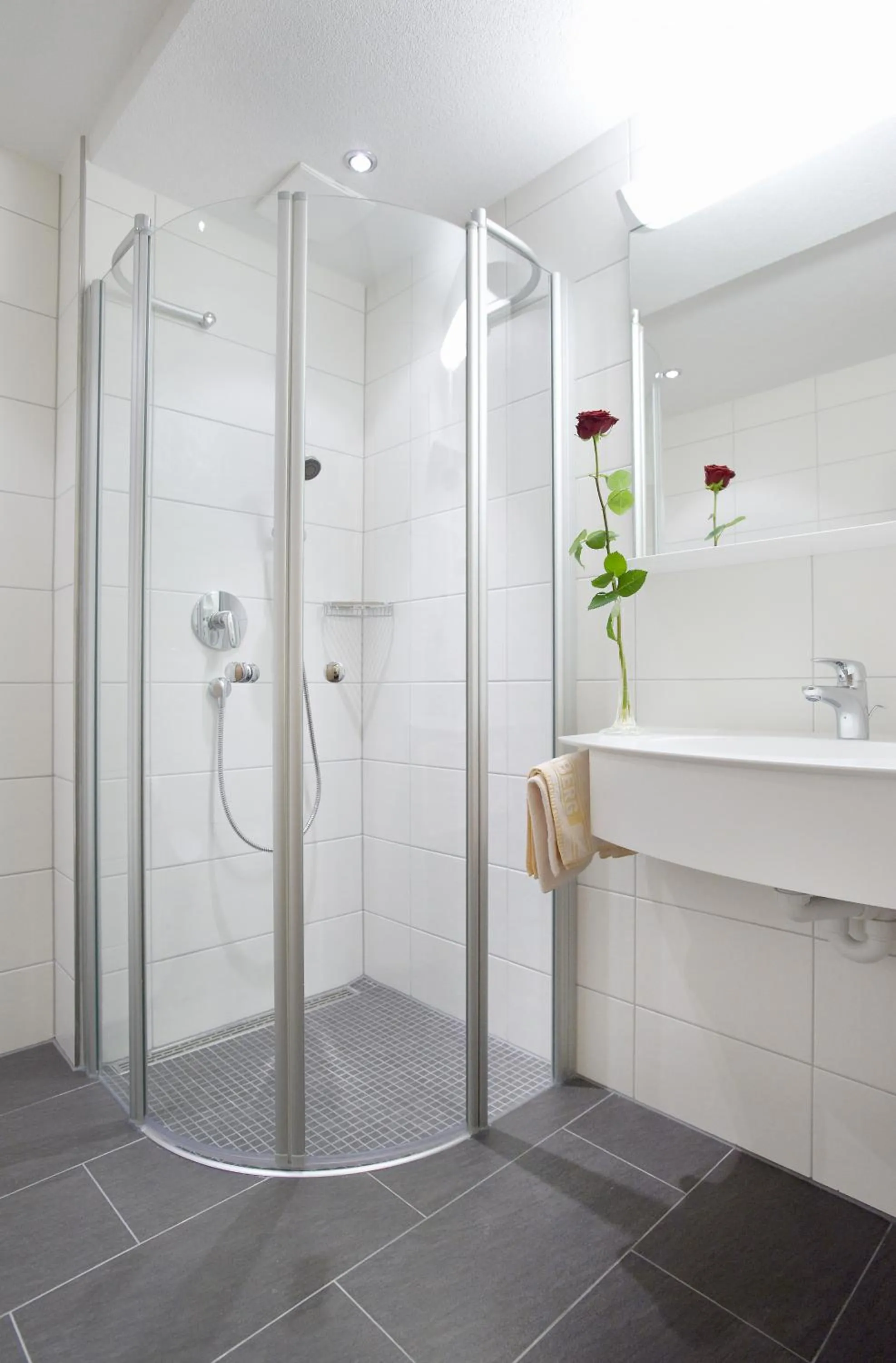 Bathroom in Pension Fohrenberg