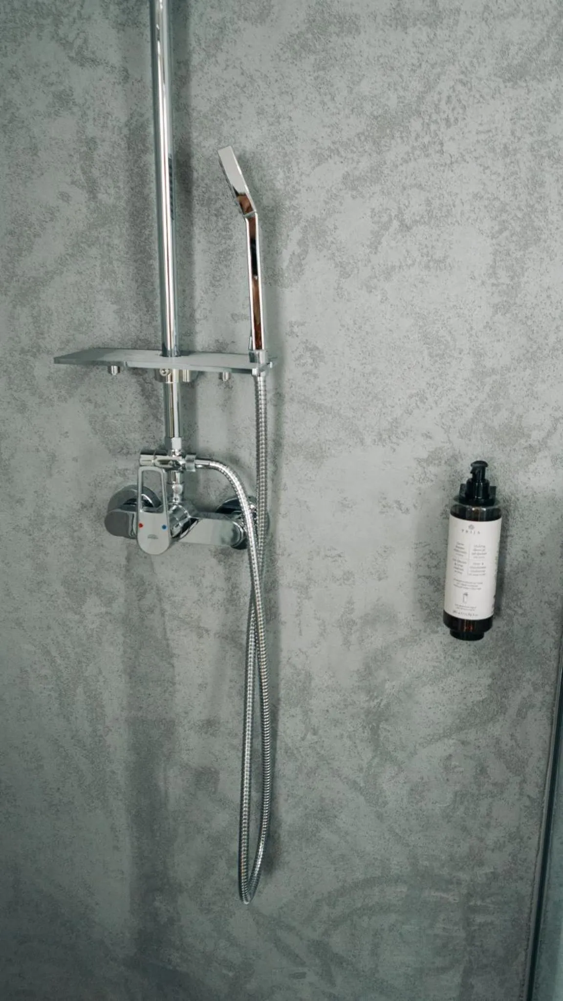 Shower in Nature Nest Bran - Adults Only