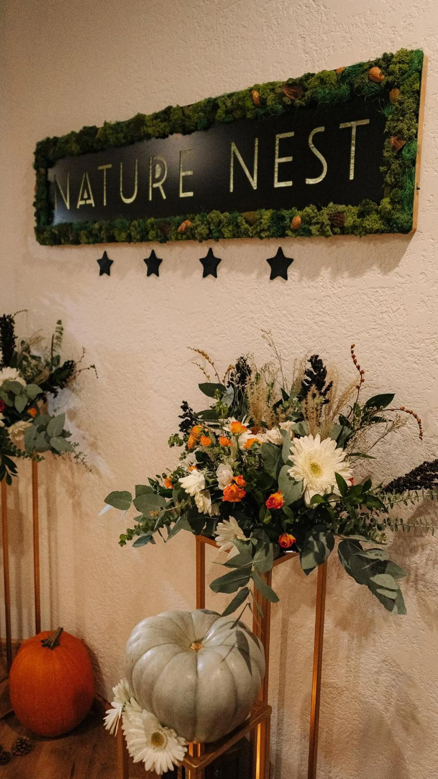 Decorative detail in Nature Nest Bran - Adults Only