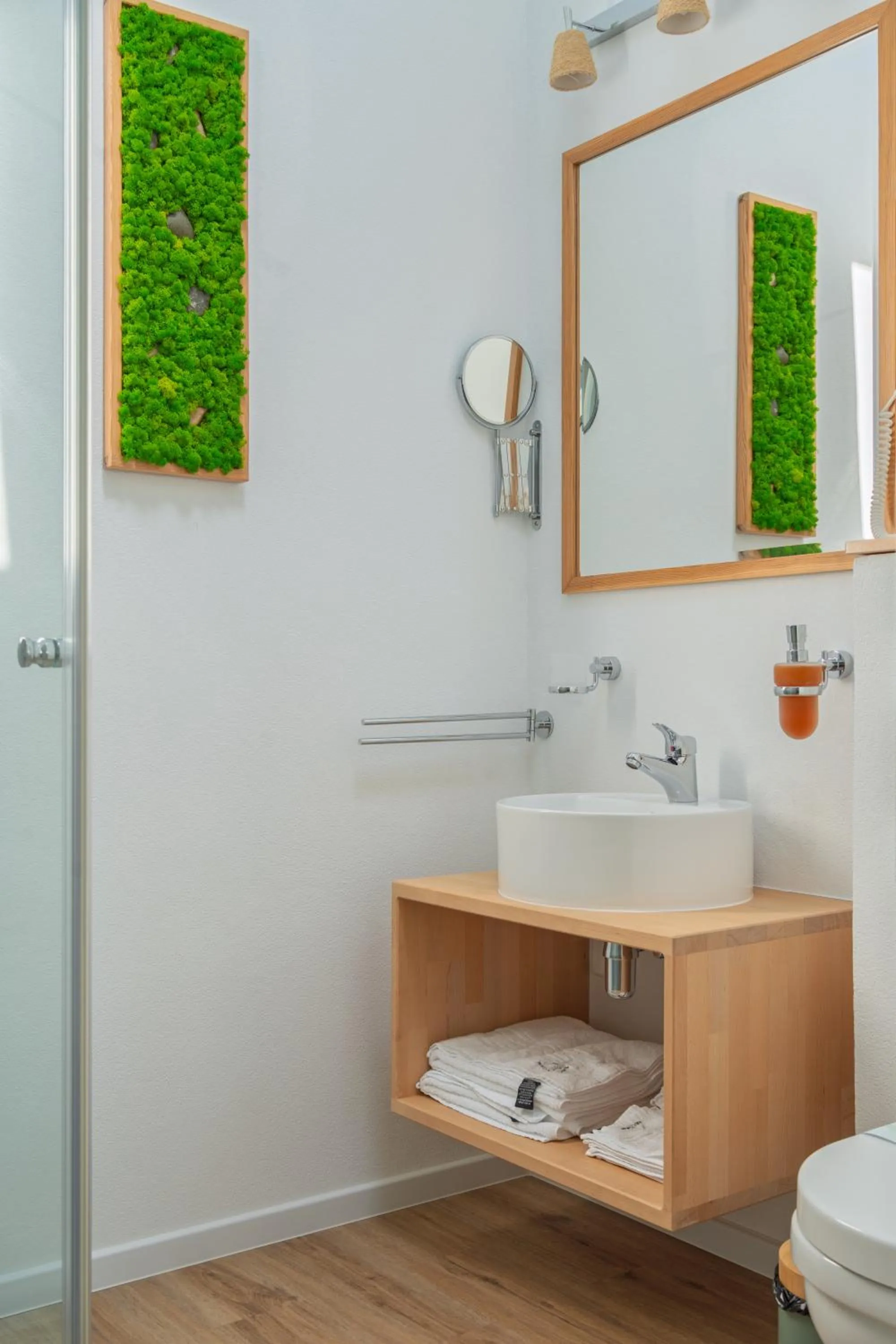 Bathroom in Nature Nest Bran - Adults Only