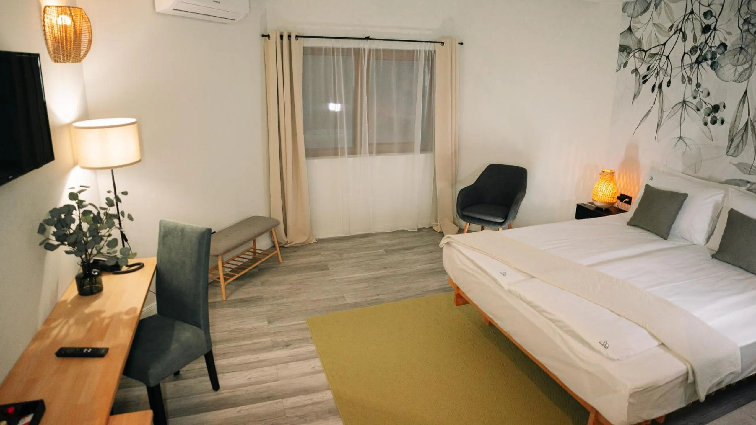 Photo of the whole room, Bed in Nature Nest Bran - Adults Only