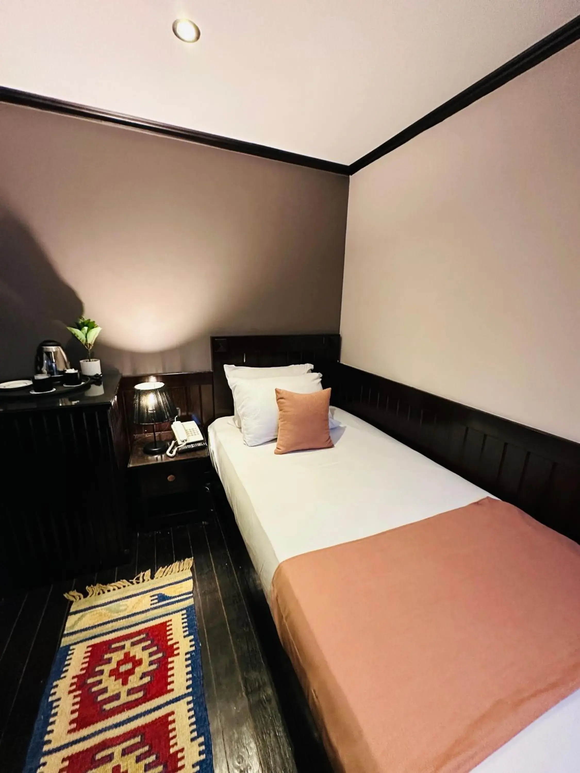 Economy Single Room in YOU Nile View Hotel Economy Single Room in YOU Nile View Hotel