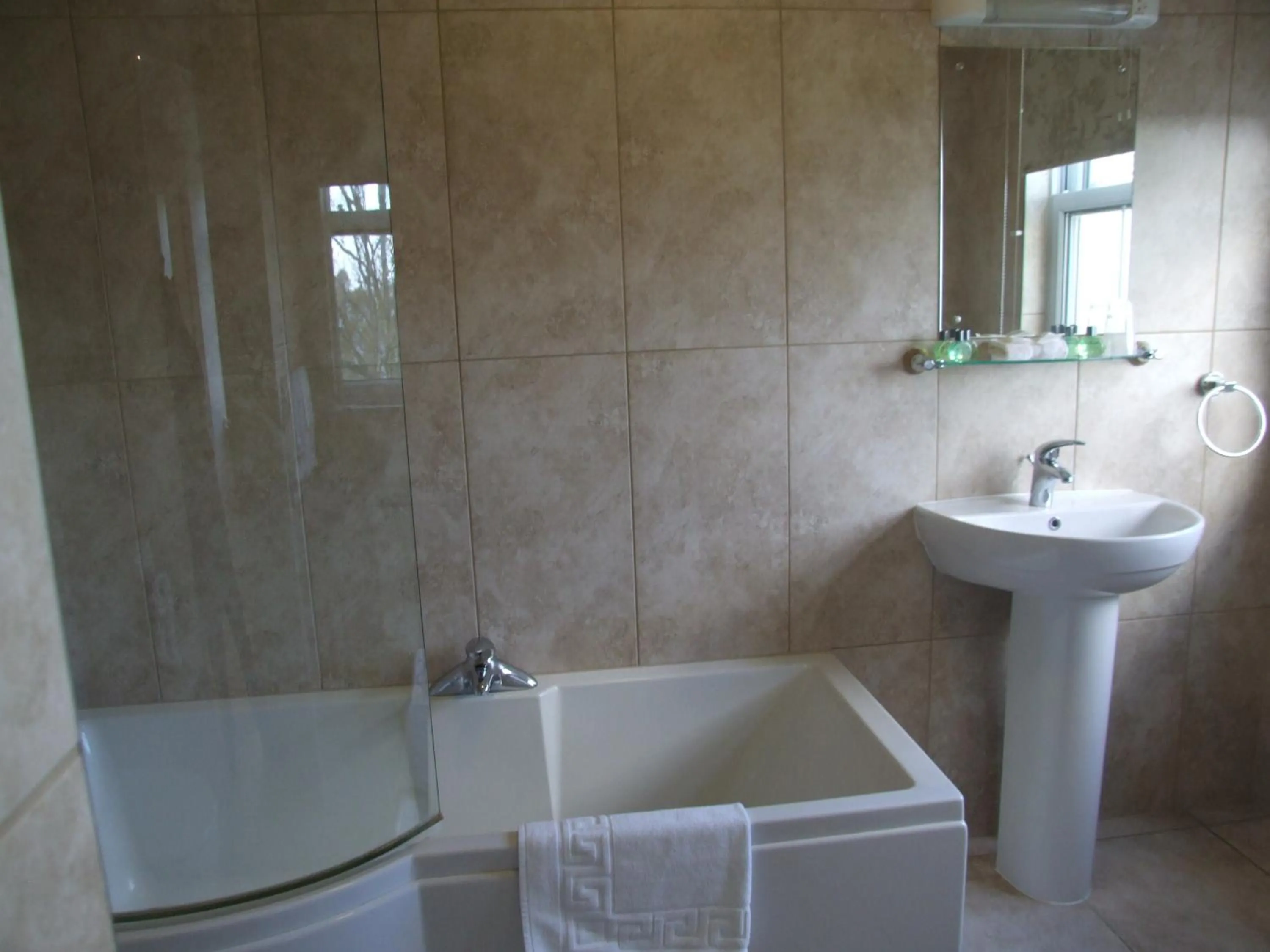 Shower in Les Cotils