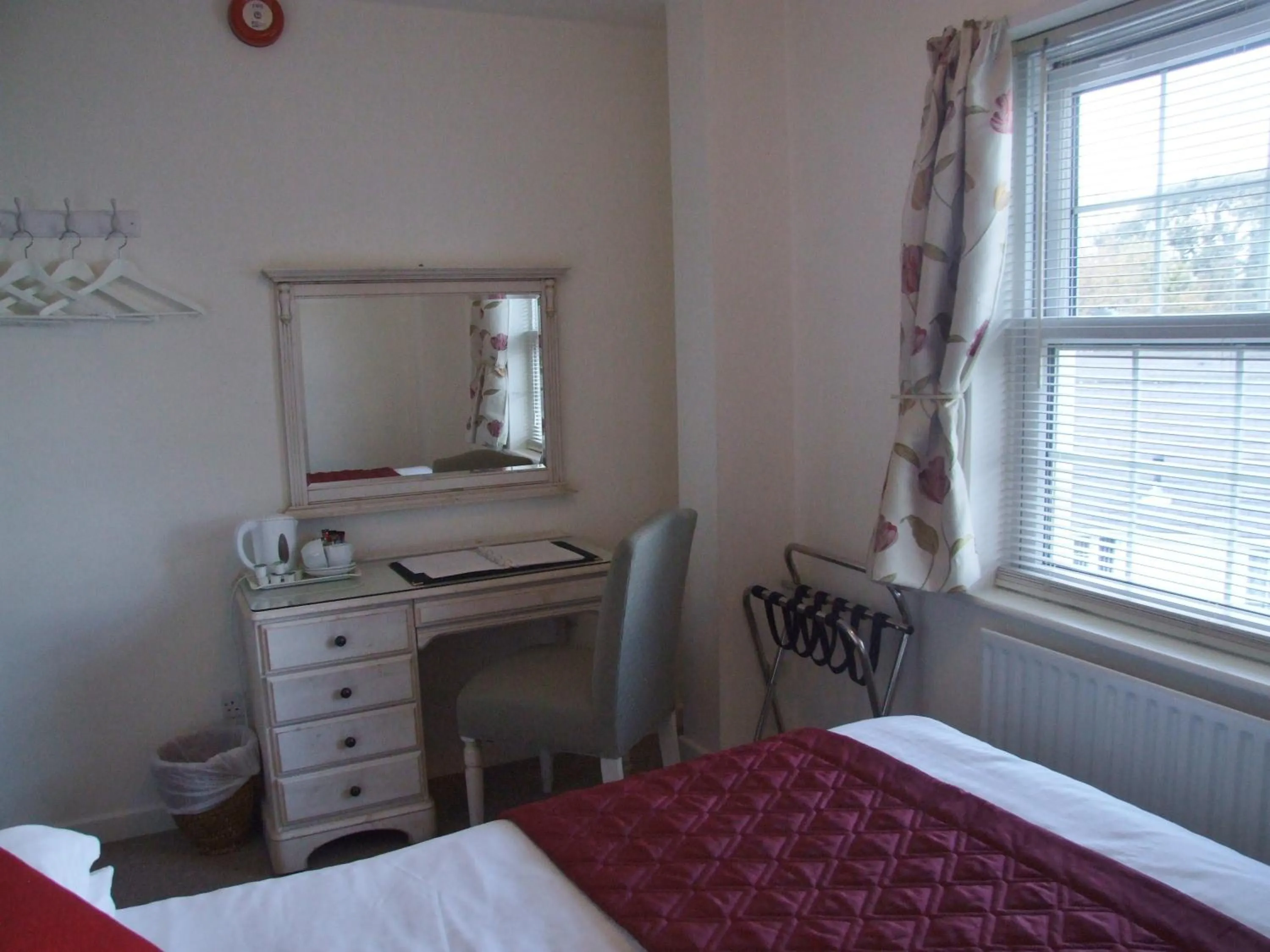 Day, Bed in Les Cotils