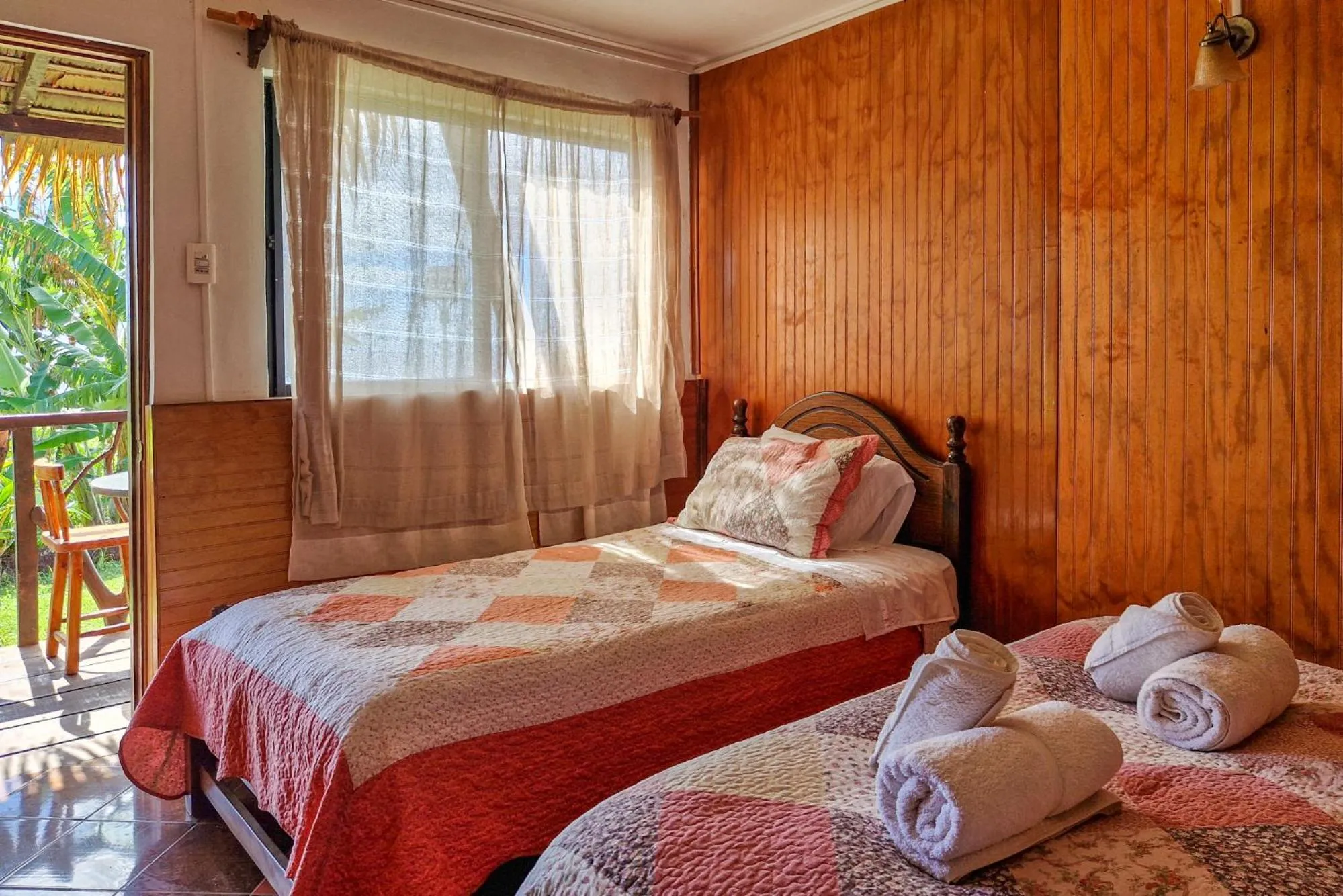 Comfort Triple Room with Shower in KeuhenuaEcoHostal