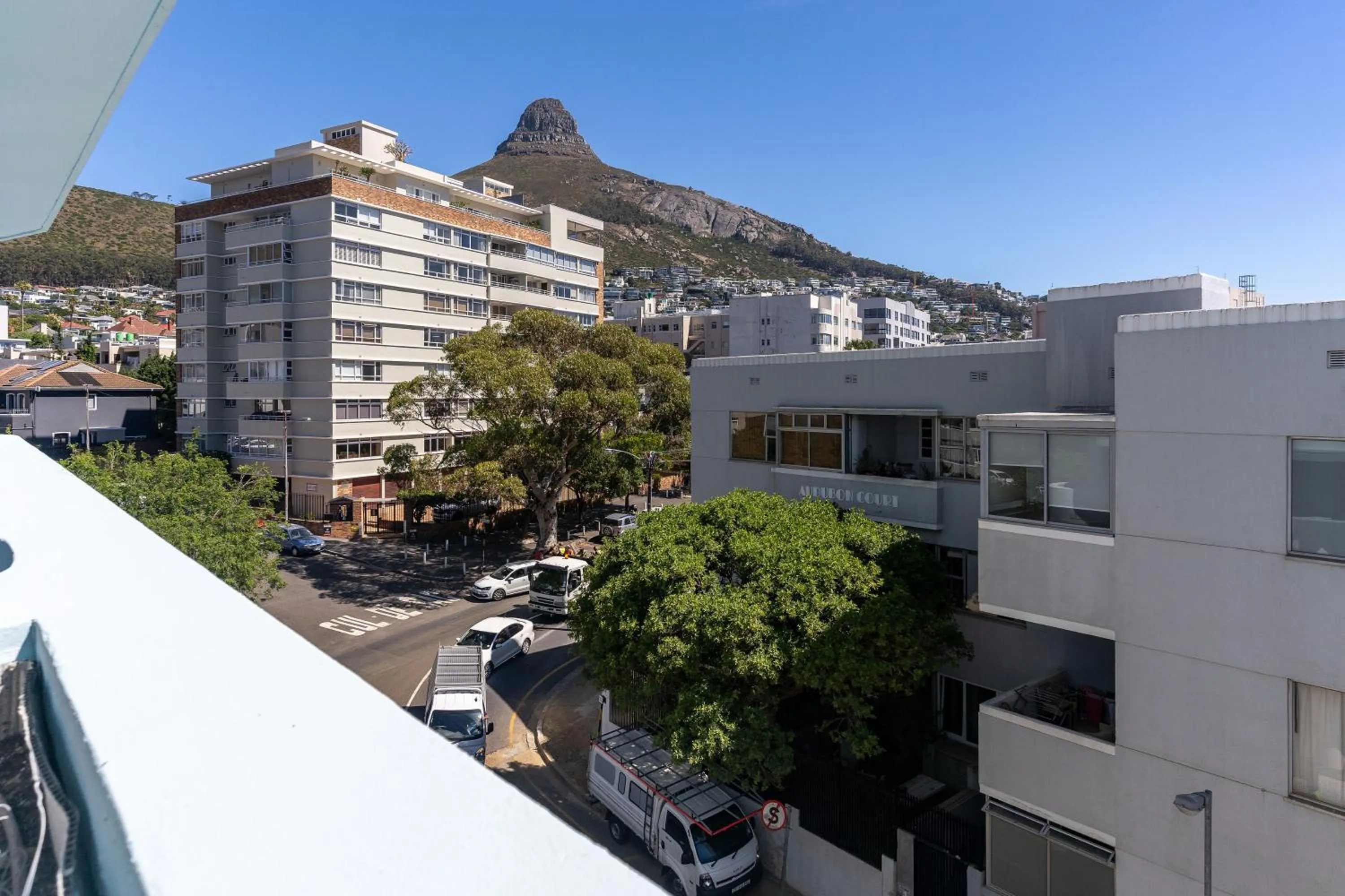 Neighbourhood in The Tropicana Hotel