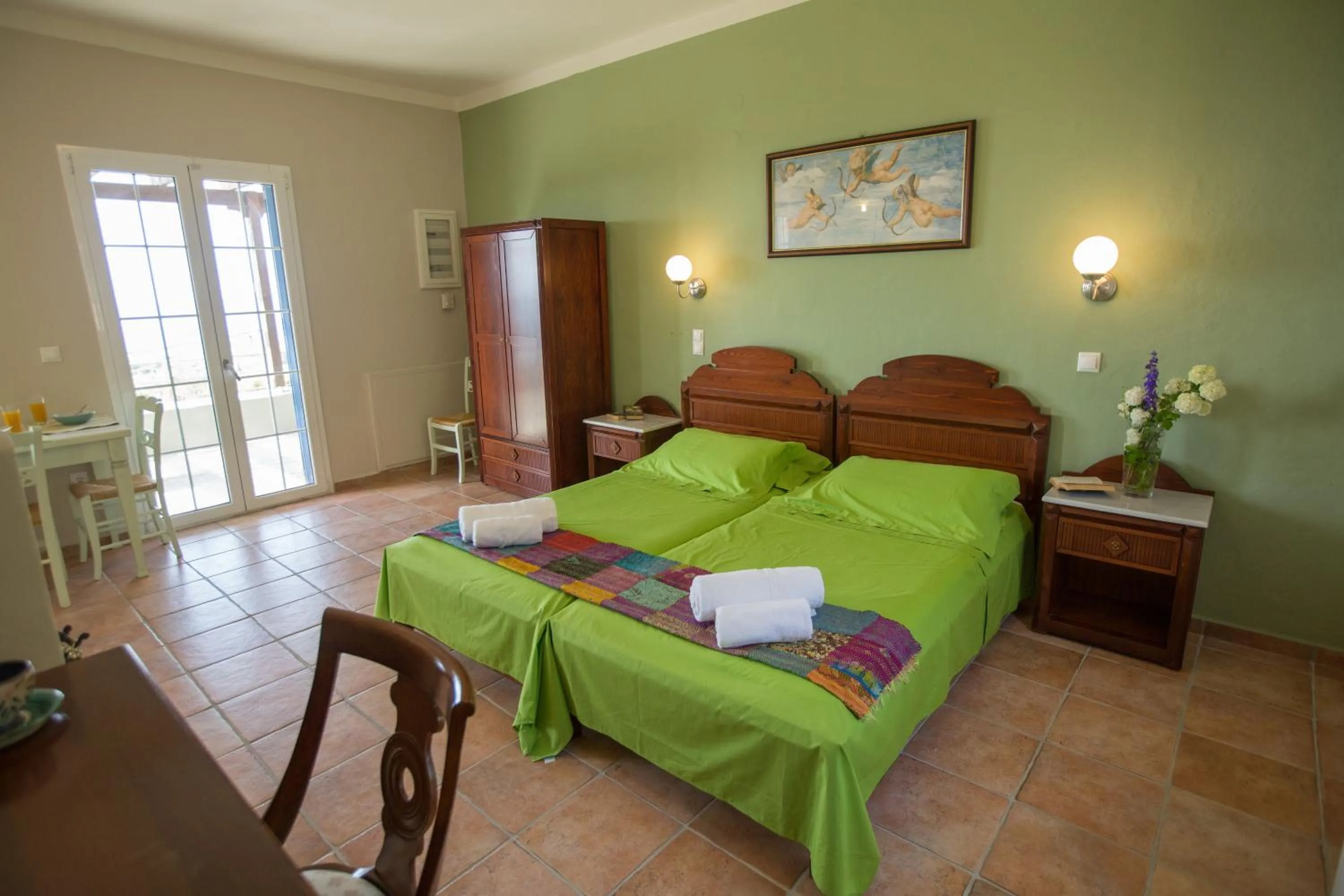 Day, Bed in Villa Theodora