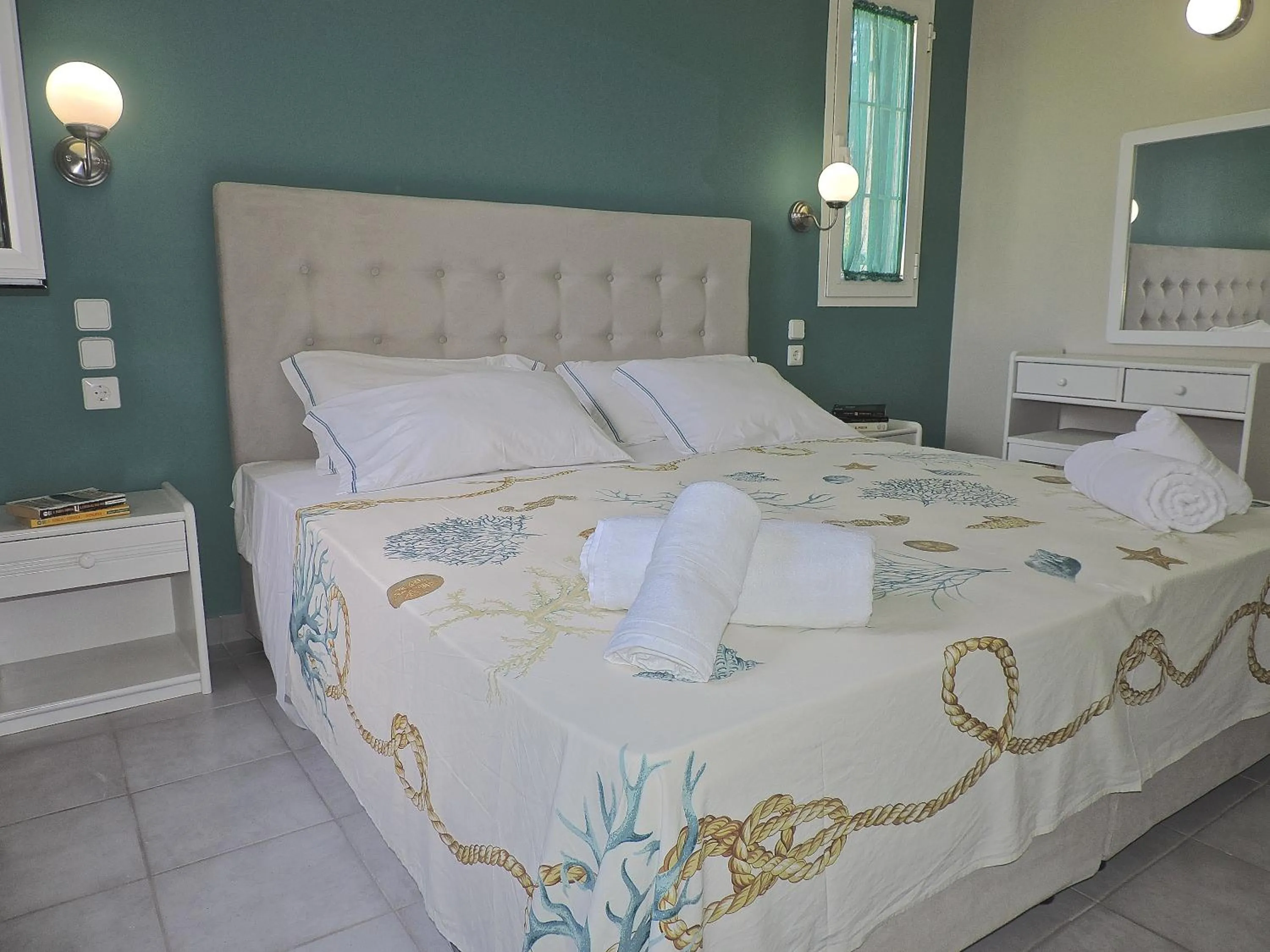 Photo of the whole room, Bed in Villa Theodora