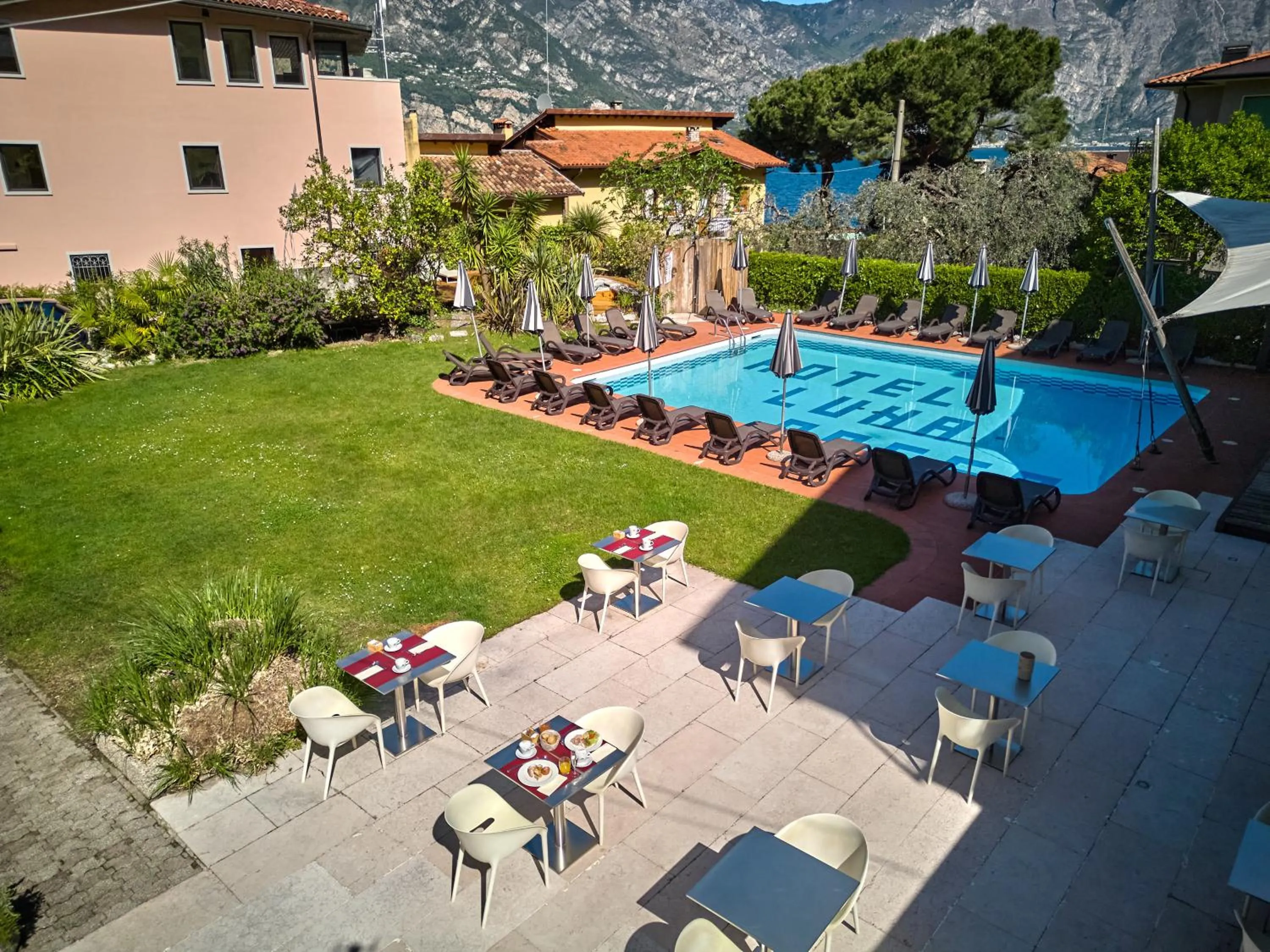 Swimming pool in Hotel Luna Rossa