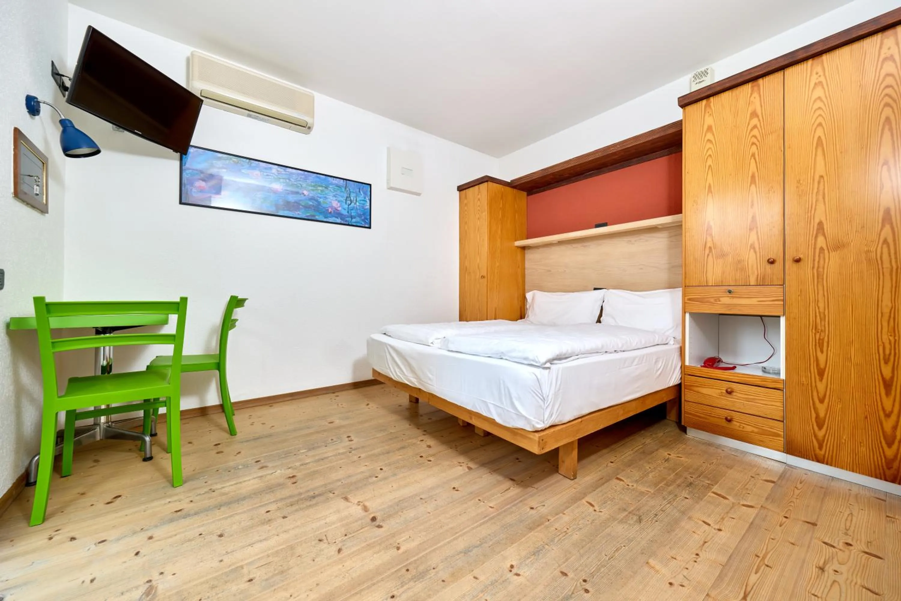 Photo of the whole room, Bed in Hotel Luna Rossa