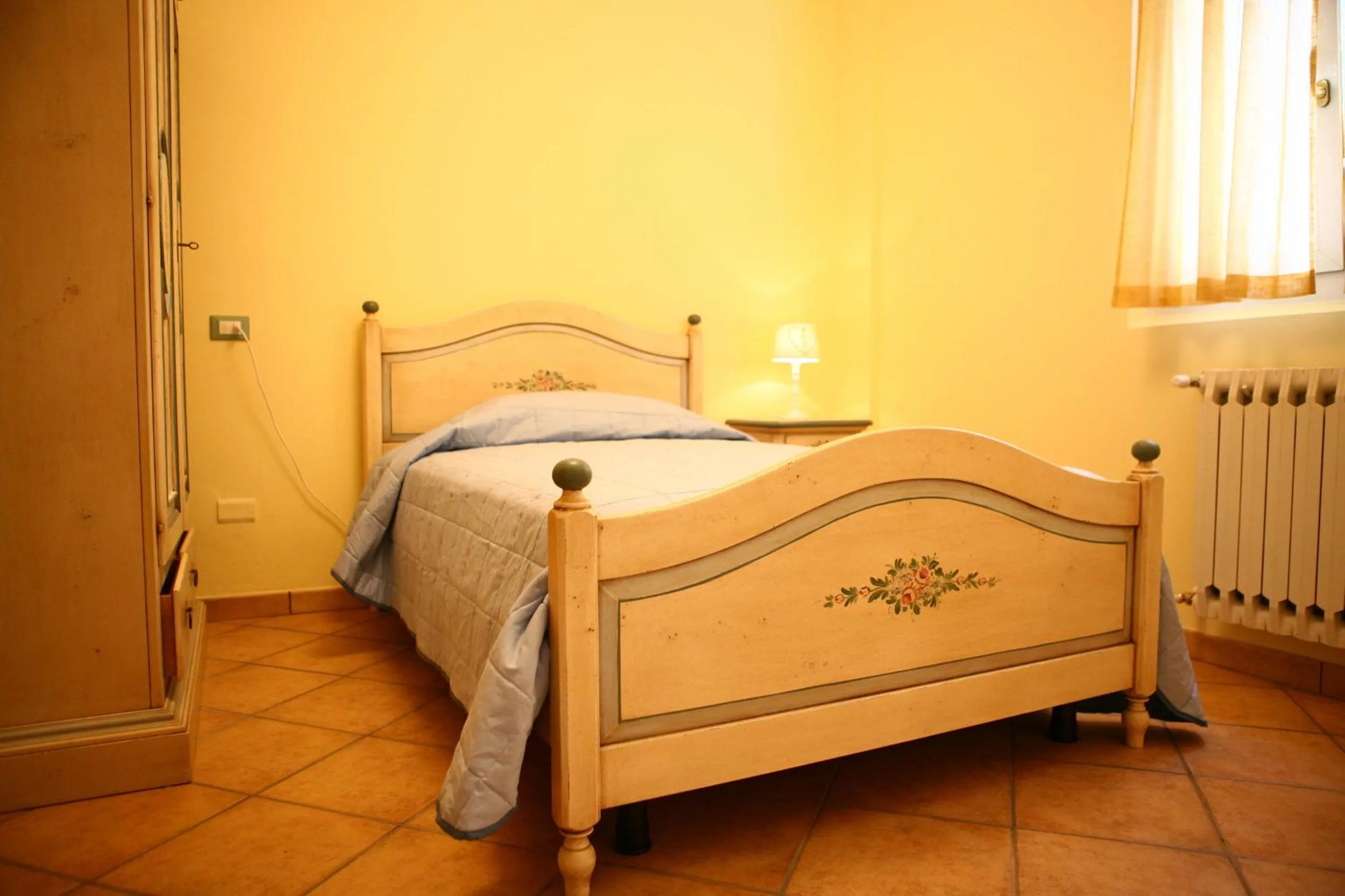 Decorative detail, Bed in Villa Camurana